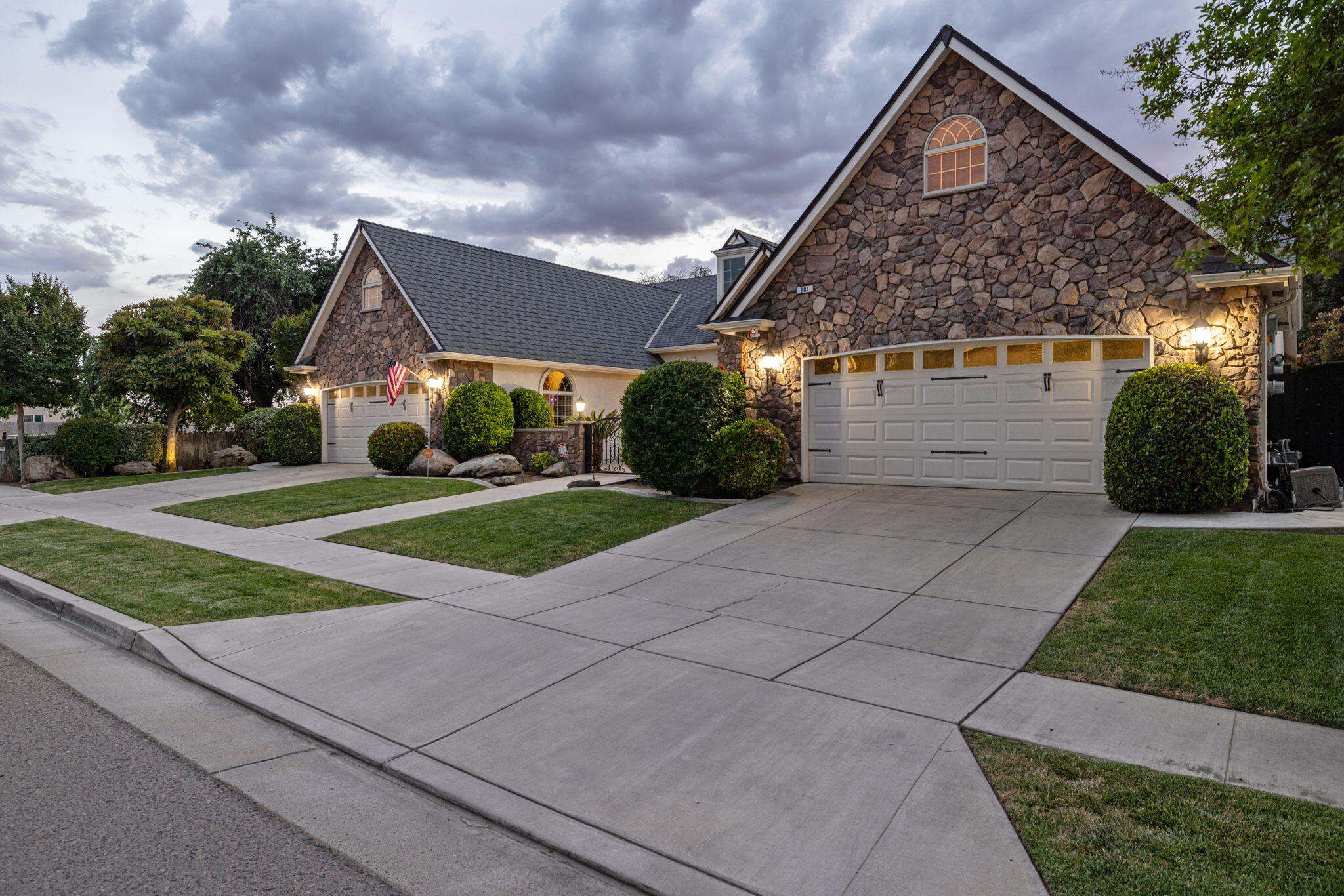 201 N Preston St, Visalia, CA 93291