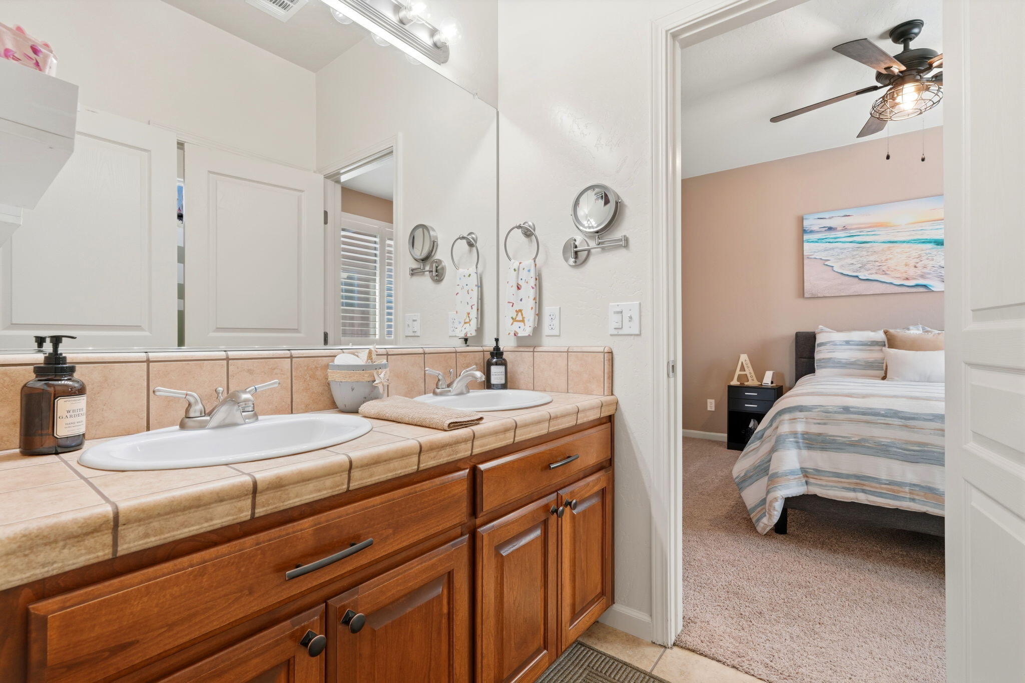 1998 Albarino St, Tulare, CA 93274