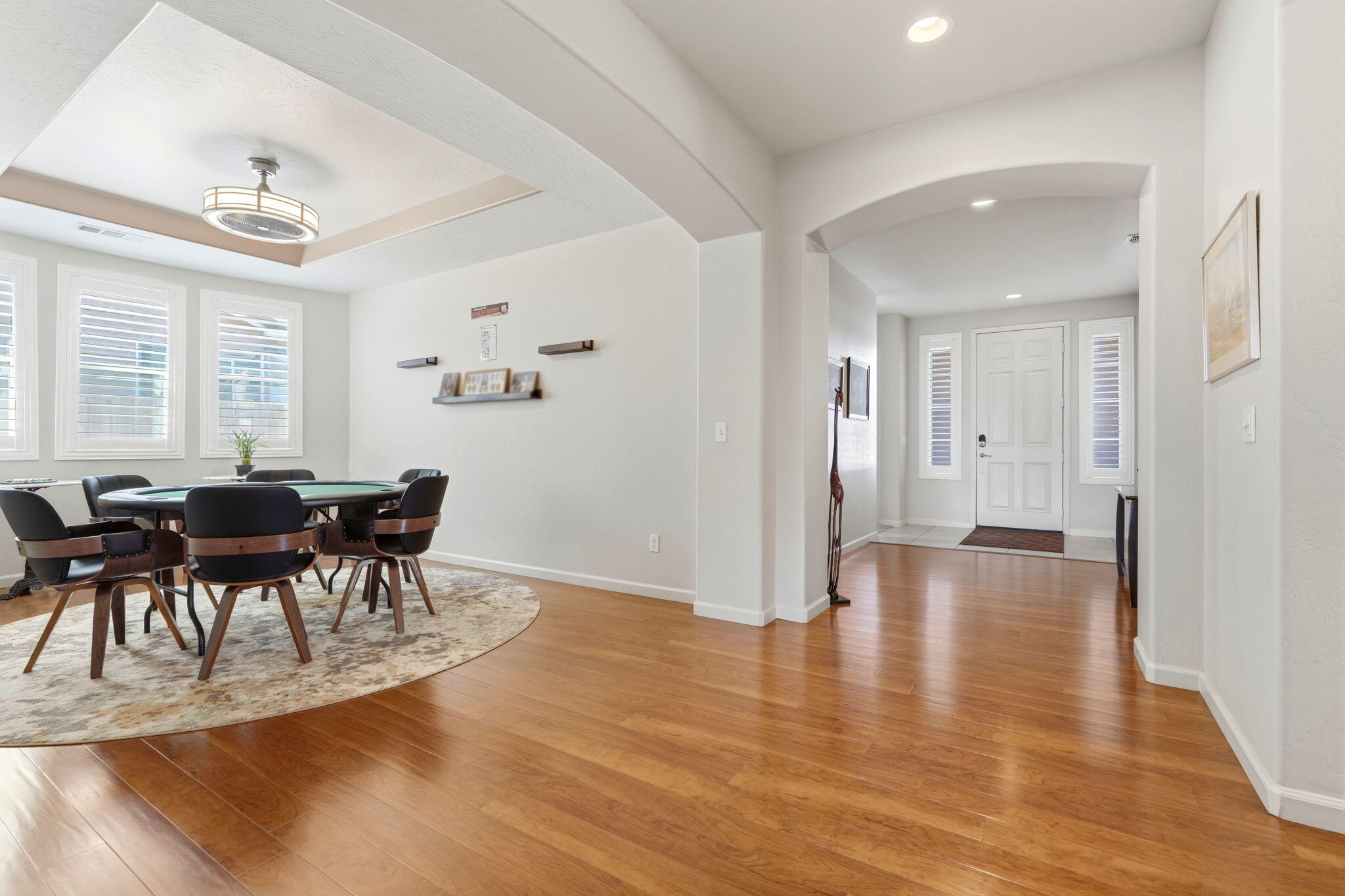 1998 Albarino St, Tulare, CA 93274