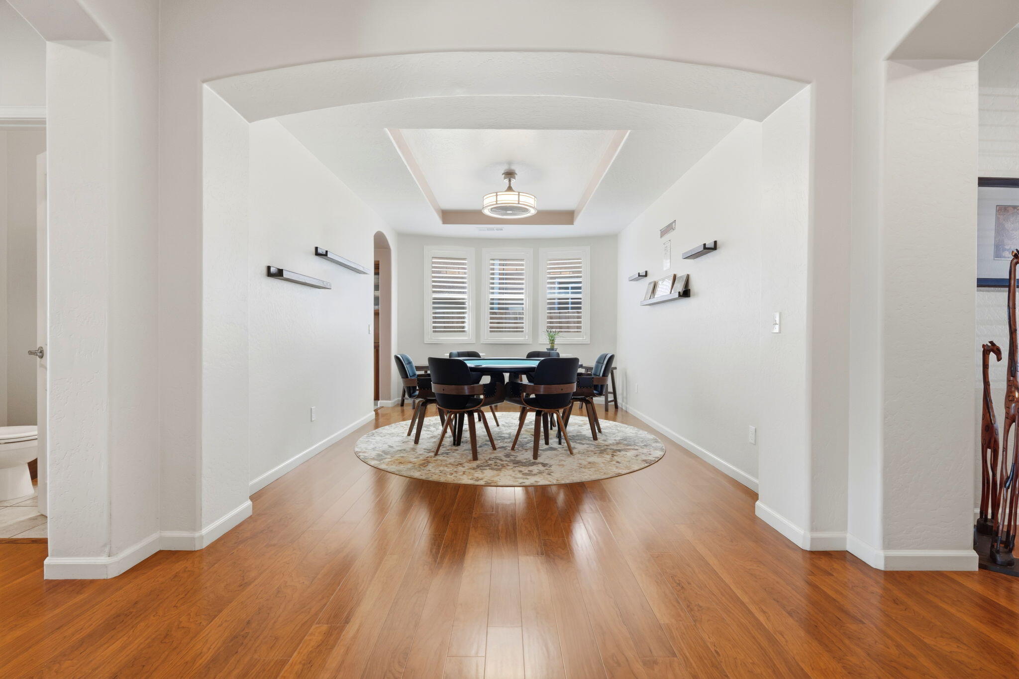 1998 Albarino St, Tulare, CA 93274