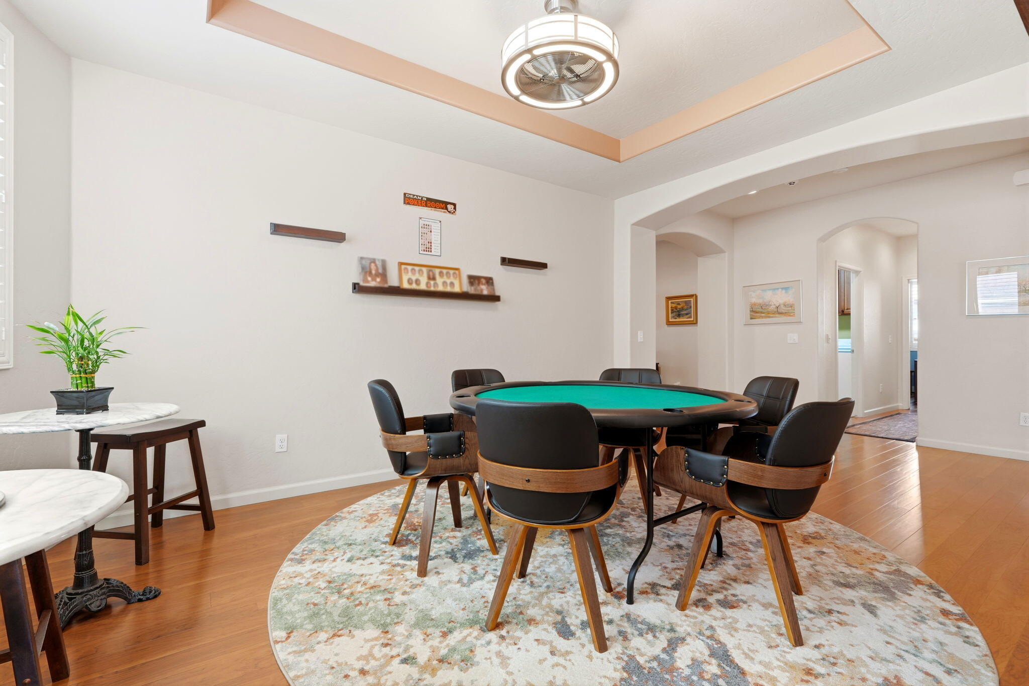 1998 Albarino St, Tulare, CA 93274