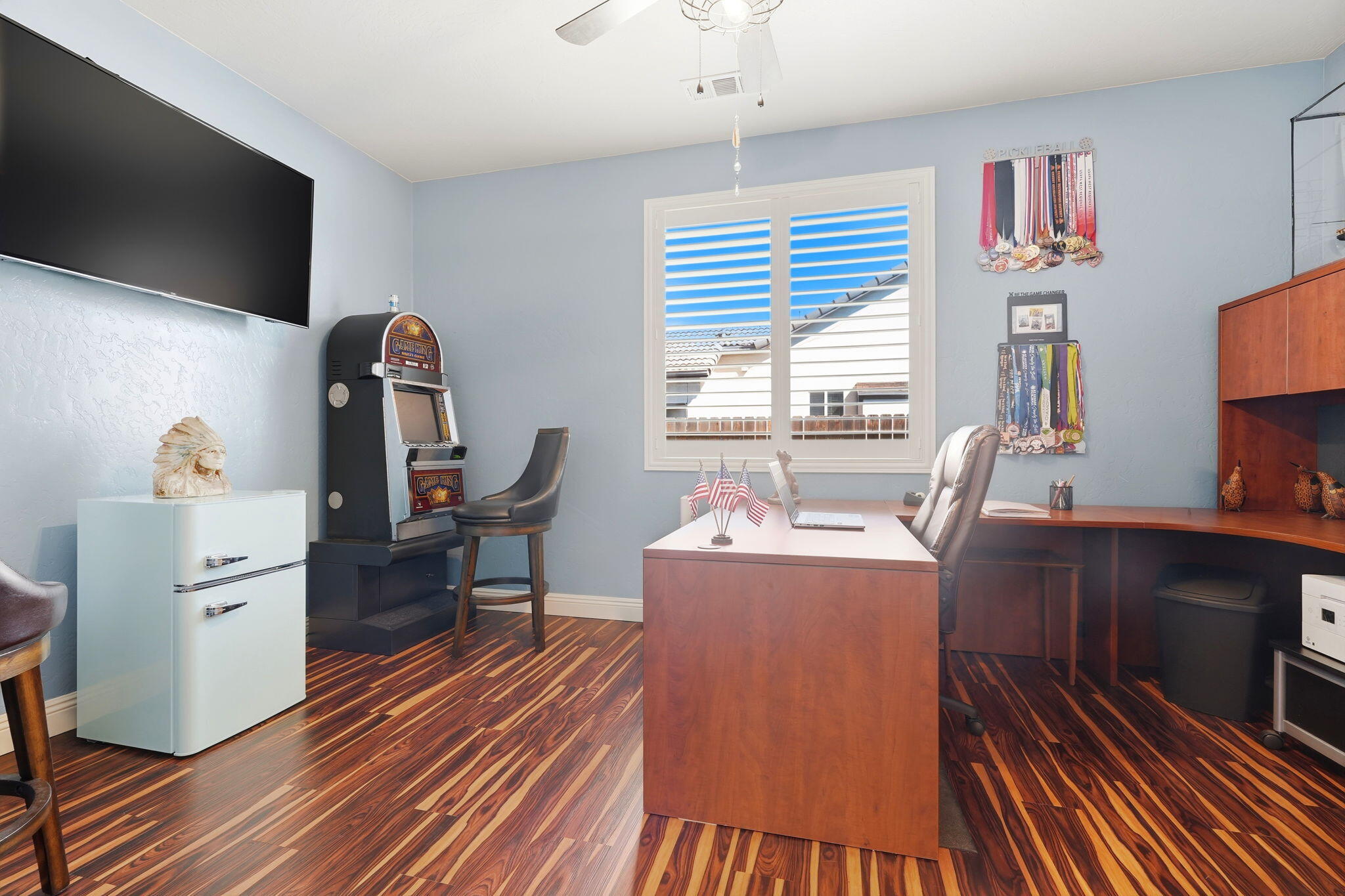 1998 Albarino St, Tulare, CA 93274