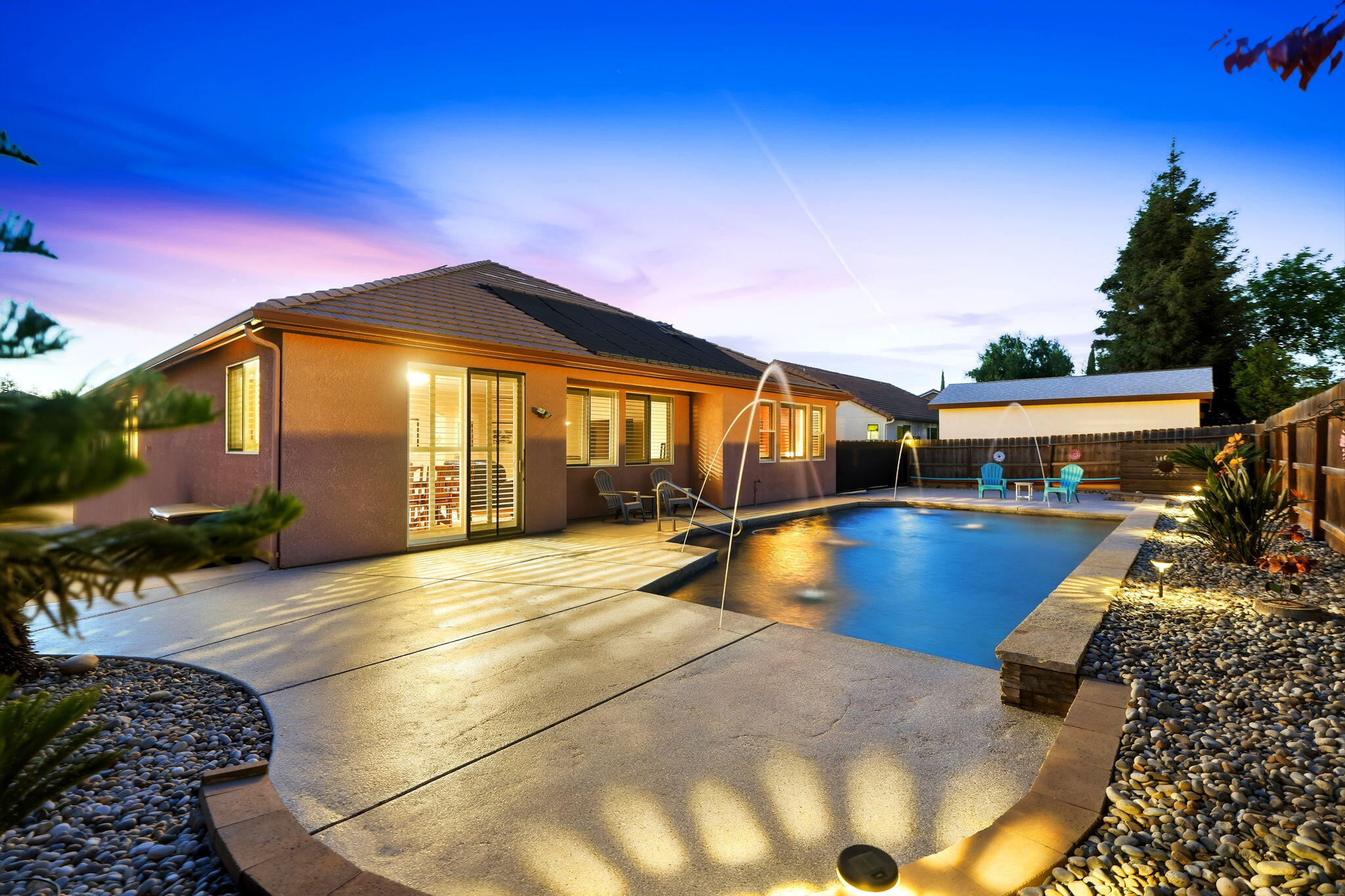 1998 Albarino St, Tulare, CA 93274