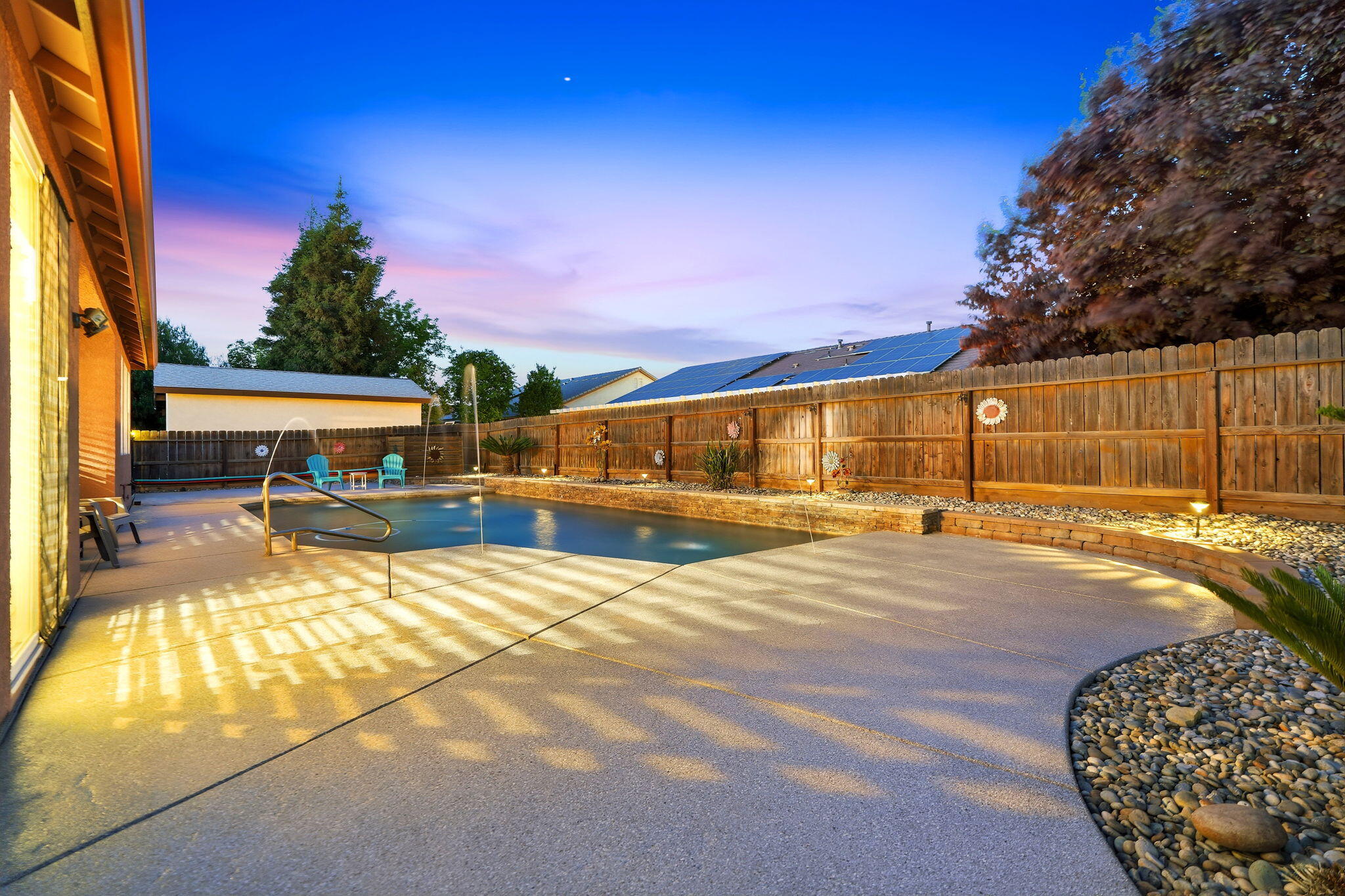 1998 Albarino St, Tulare, CA 93274