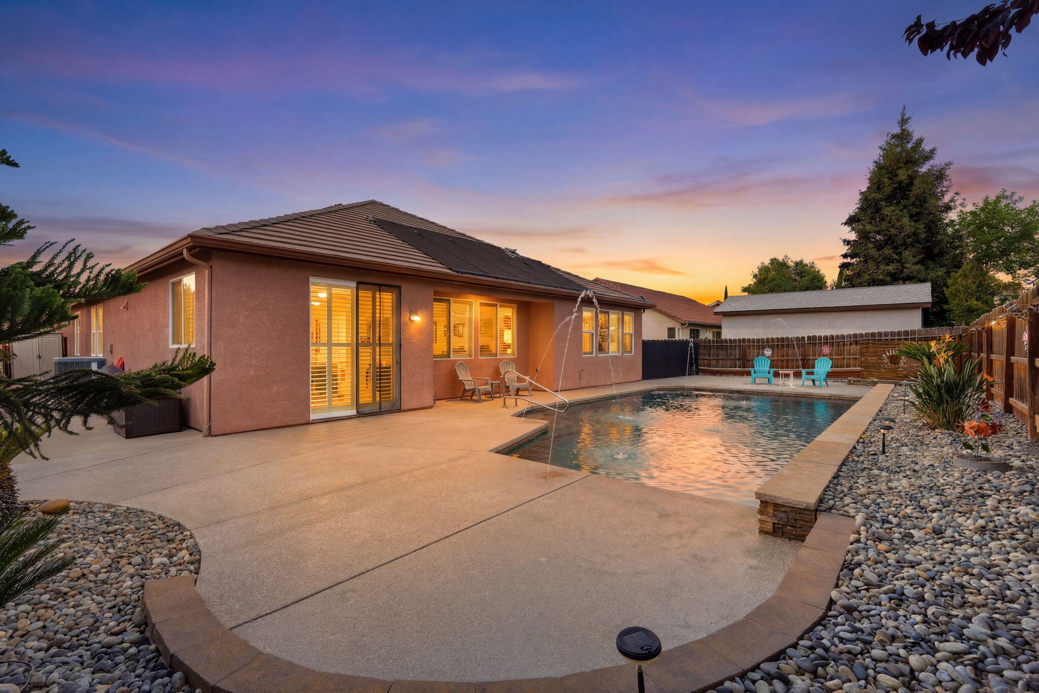 1998 Albarino St, Tulare, CA 93274