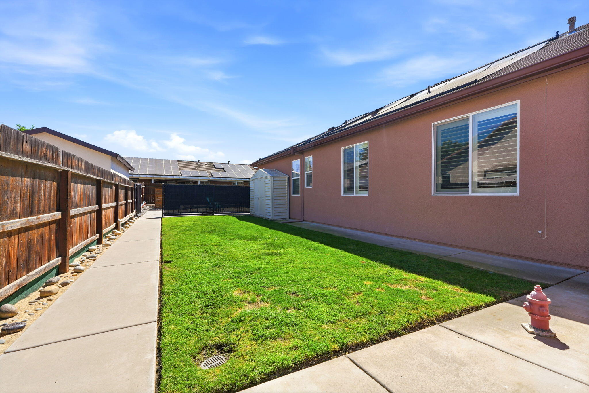 1998 Albarino St, Tulare, CA 93274