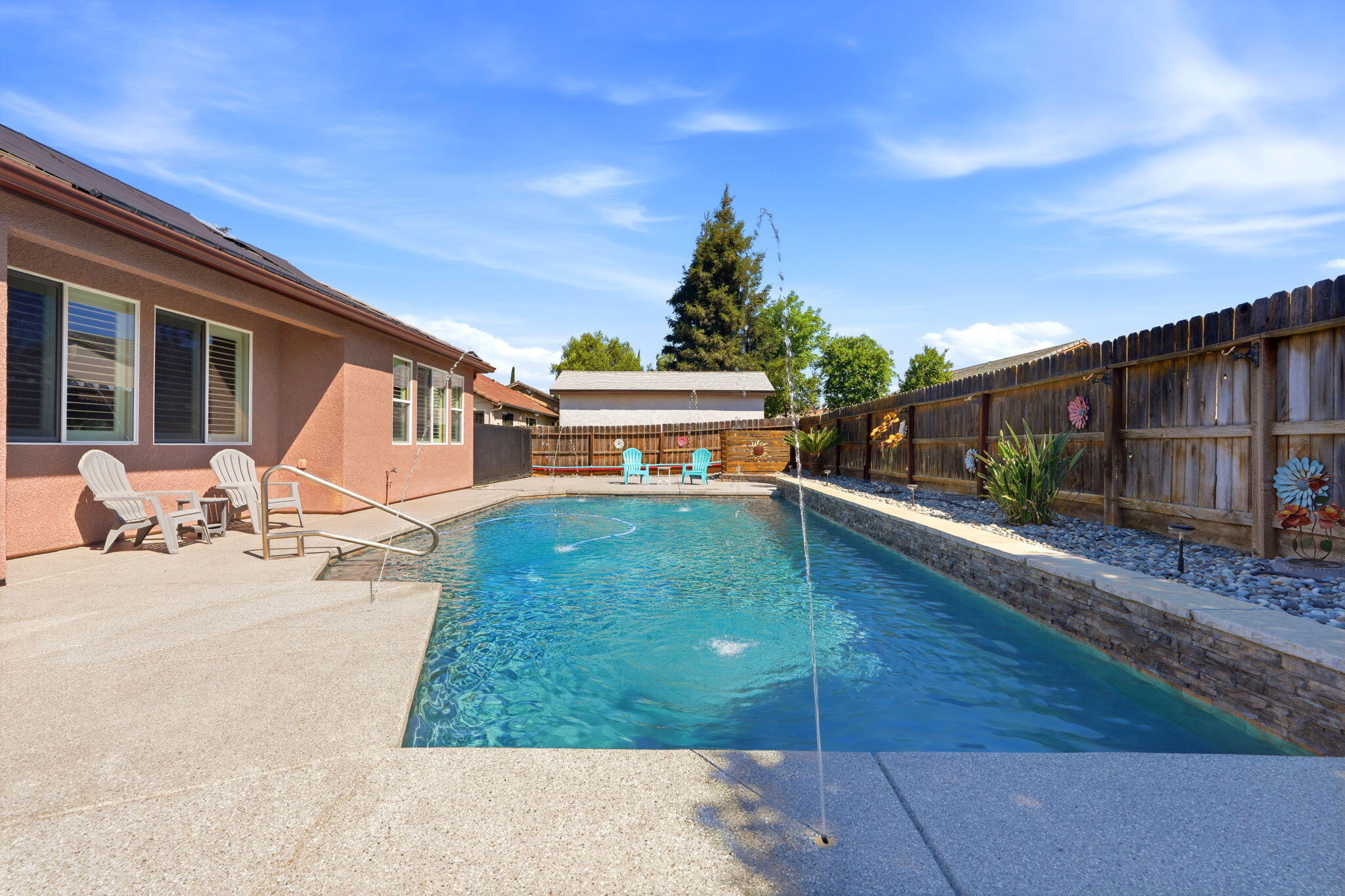 1998 Albarino St, Tulare, CA 93274