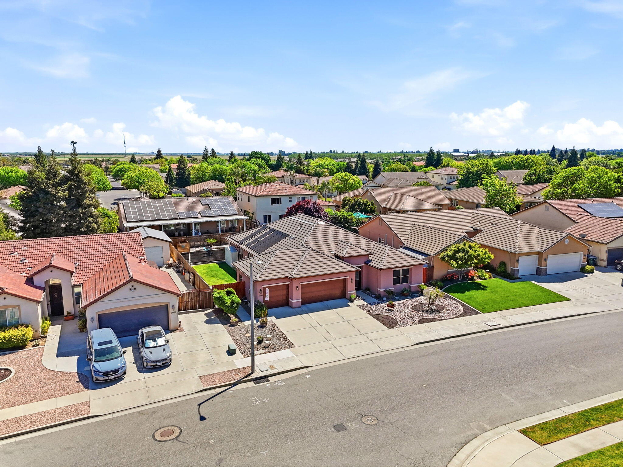 1998 Albarino St, Tulare, CA 93274