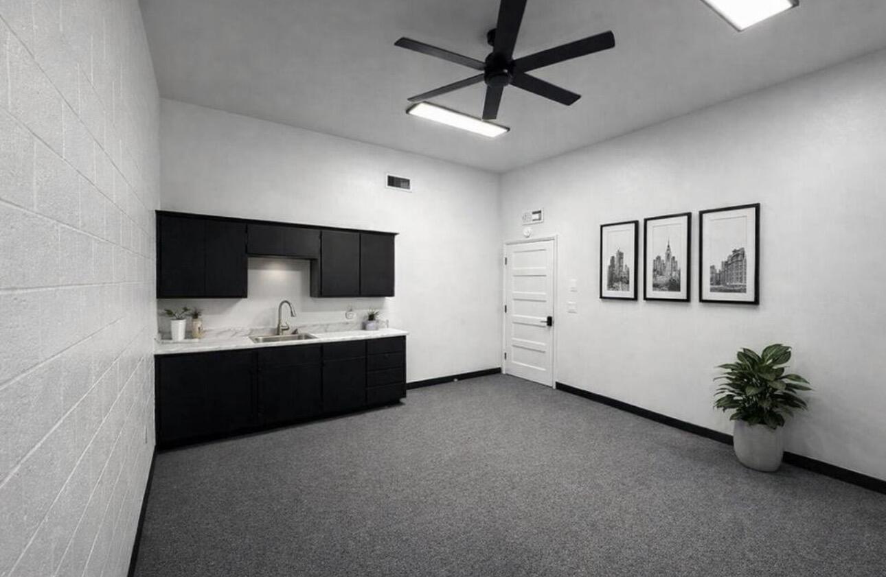 2008 W Dorothea Ave, Visalia, CA 93277