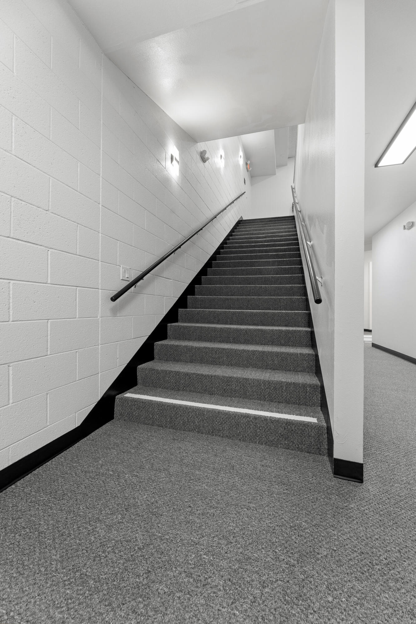 2008 W Dorothea Ave, Visalia, CA 93277