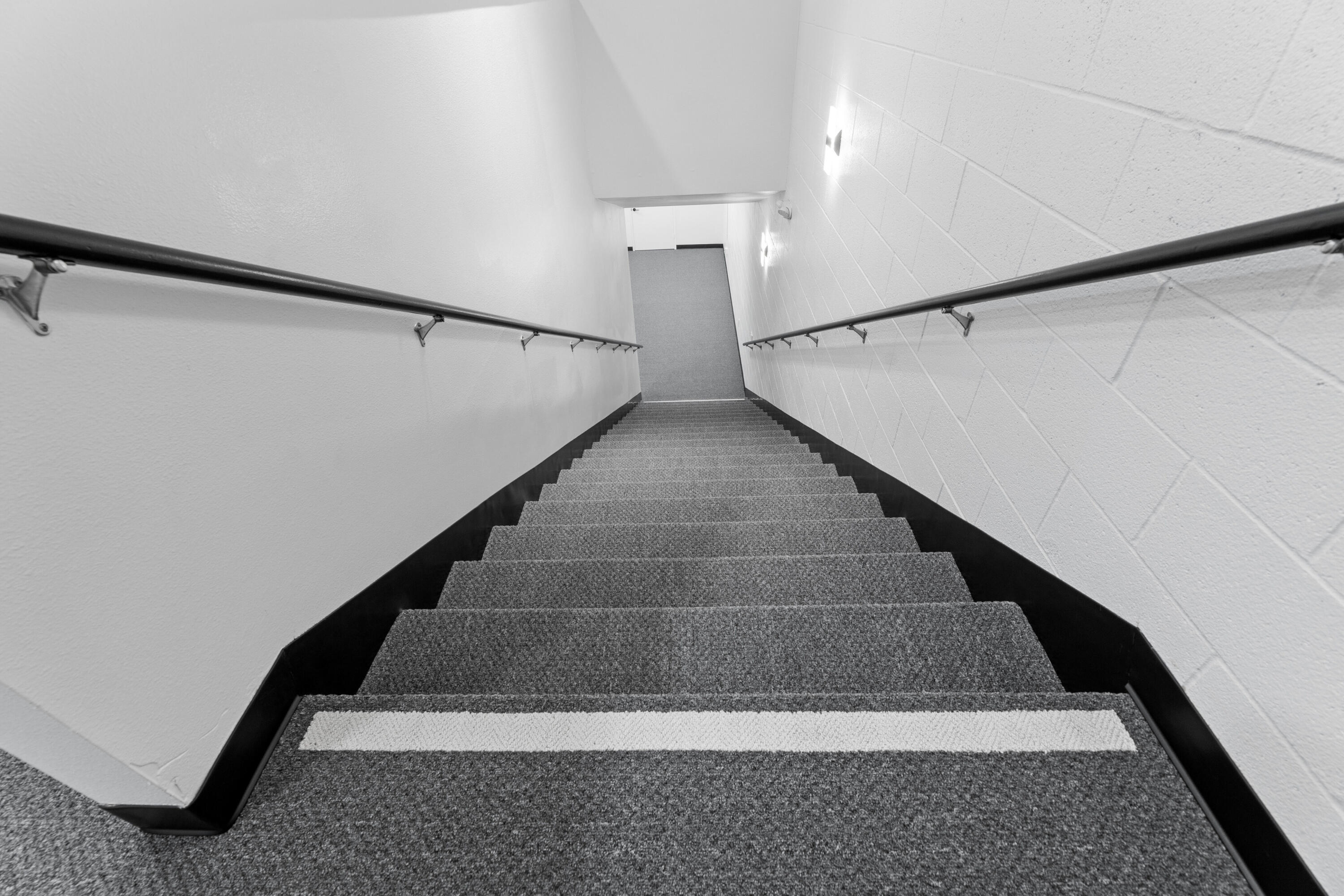 2008 W Dorothea Ave, Visalia, CA 93277