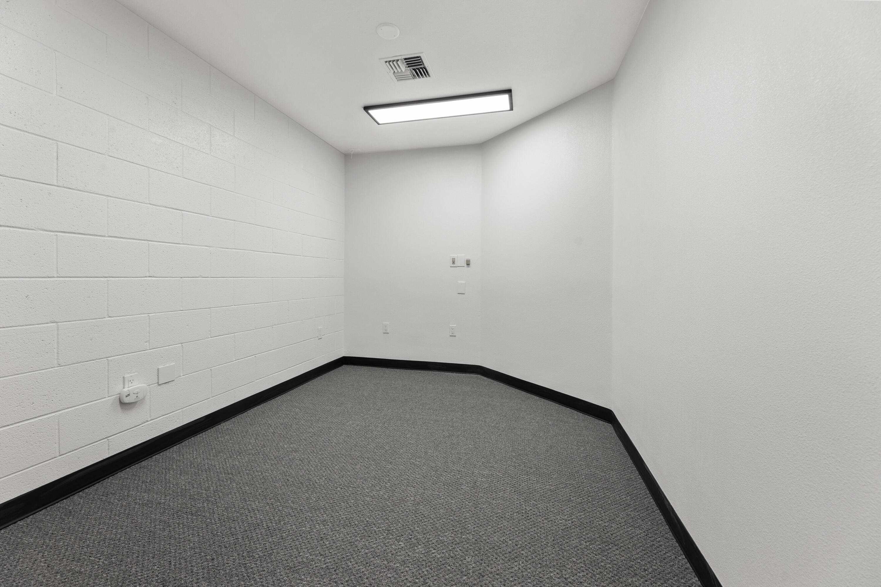 2008 W Dorothea Ave, Visalia, CA 93277