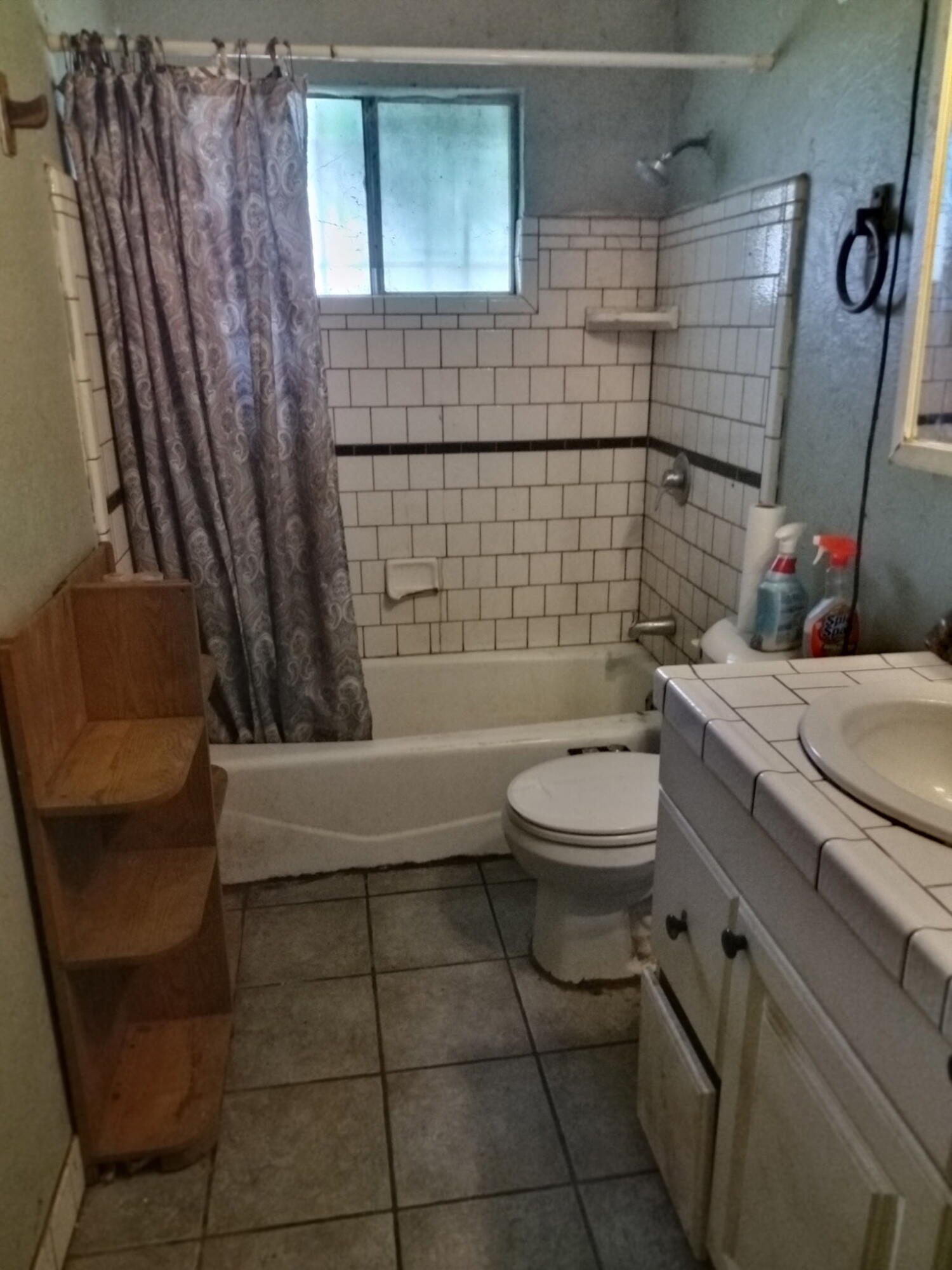 854 Laurence Ct, Hanford, CA 93230