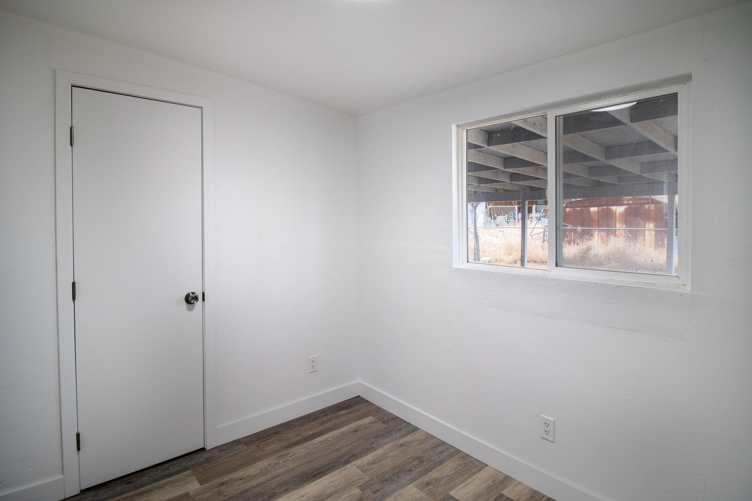 395 S W St, Porterville, CA 93257