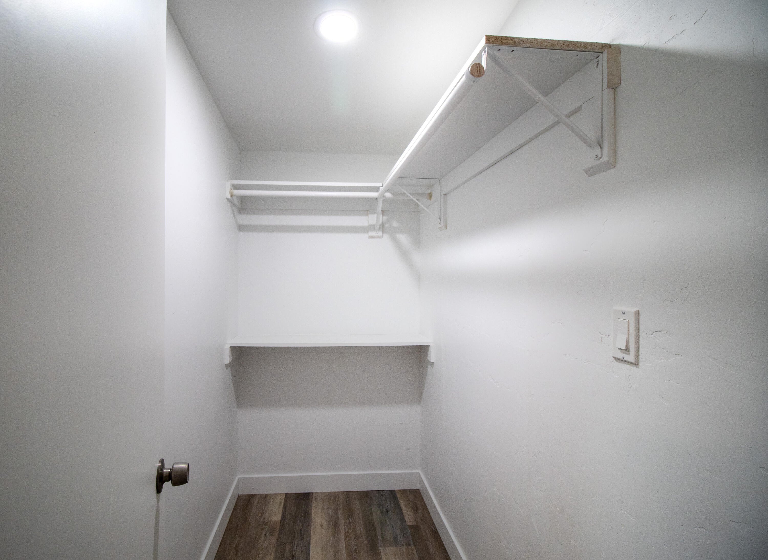 395 S W St, Porterville, CA 93257