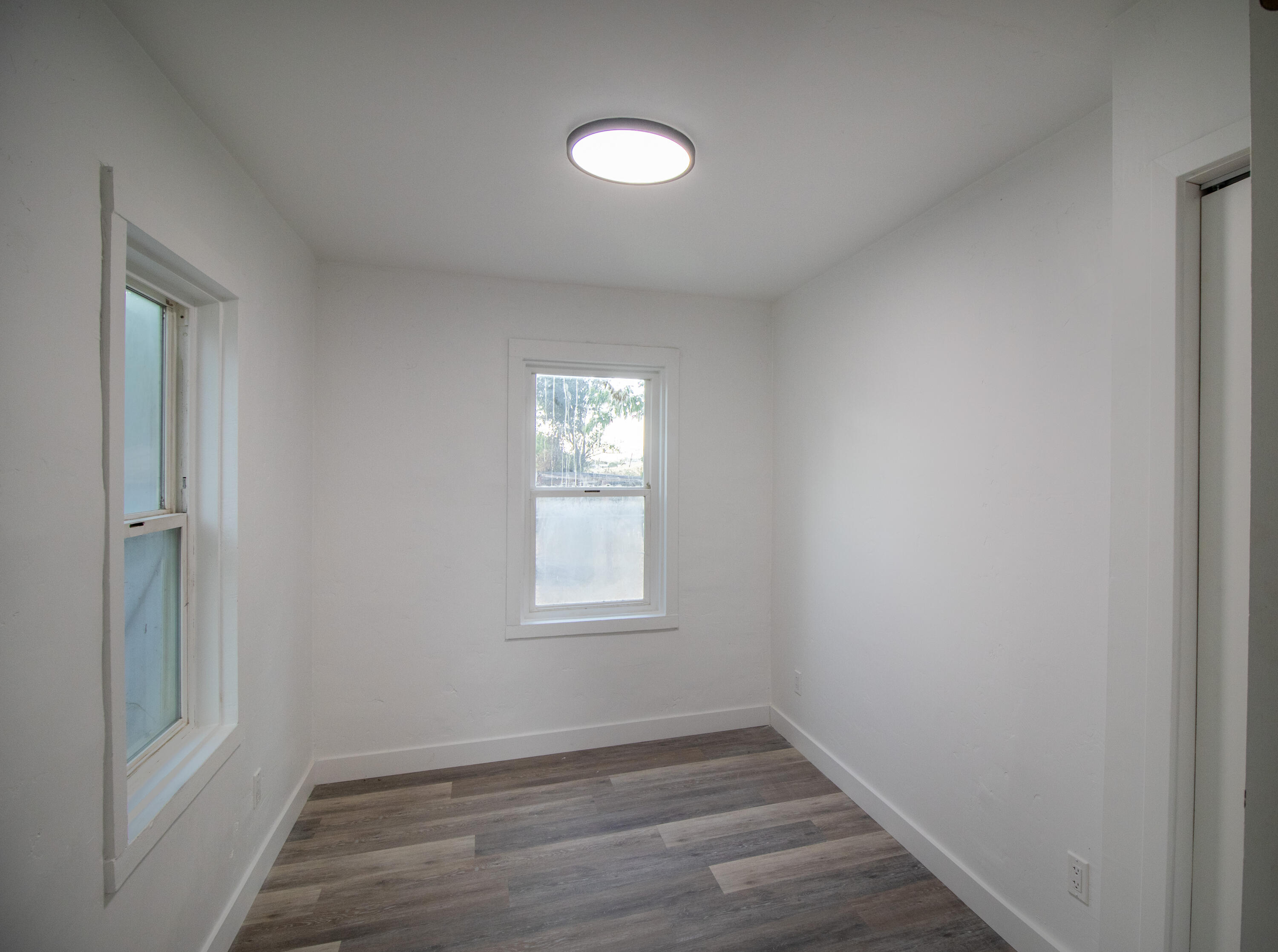 395 S W St, Porterville, CA 93257