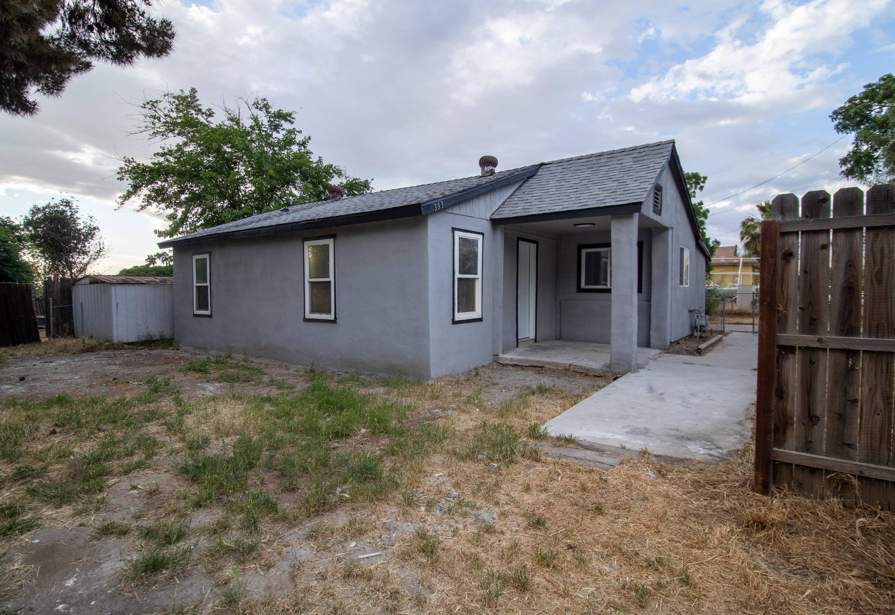 395 S W St, Porterville, CA 93257