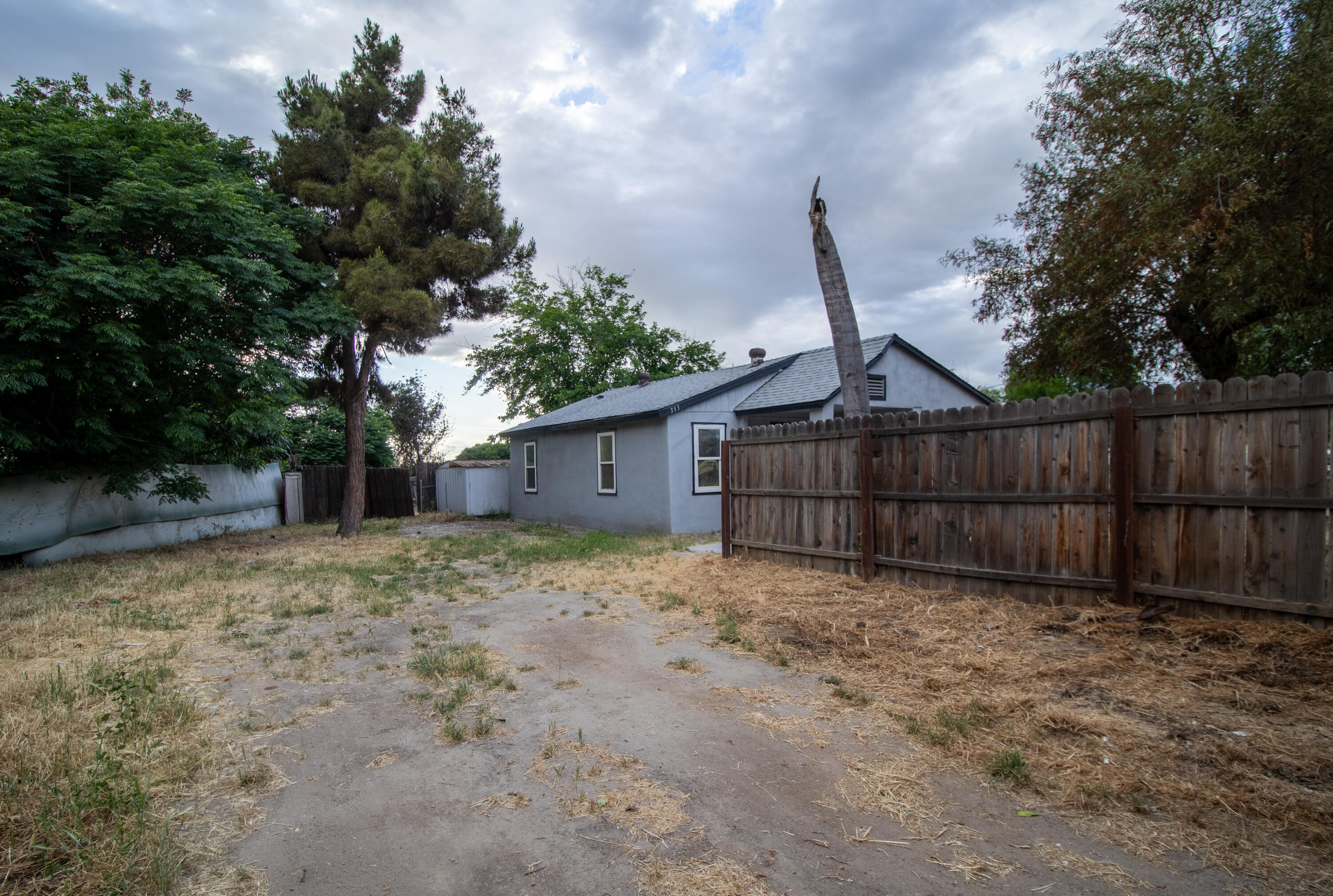 395 S W St, Porterville, CA 93257