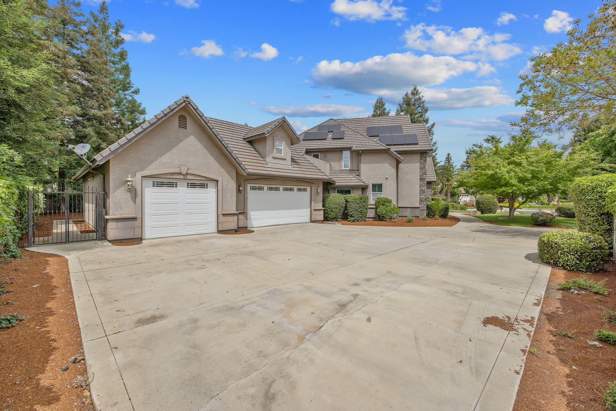 5640 W Delaware Ave, Visalia, CA 93291