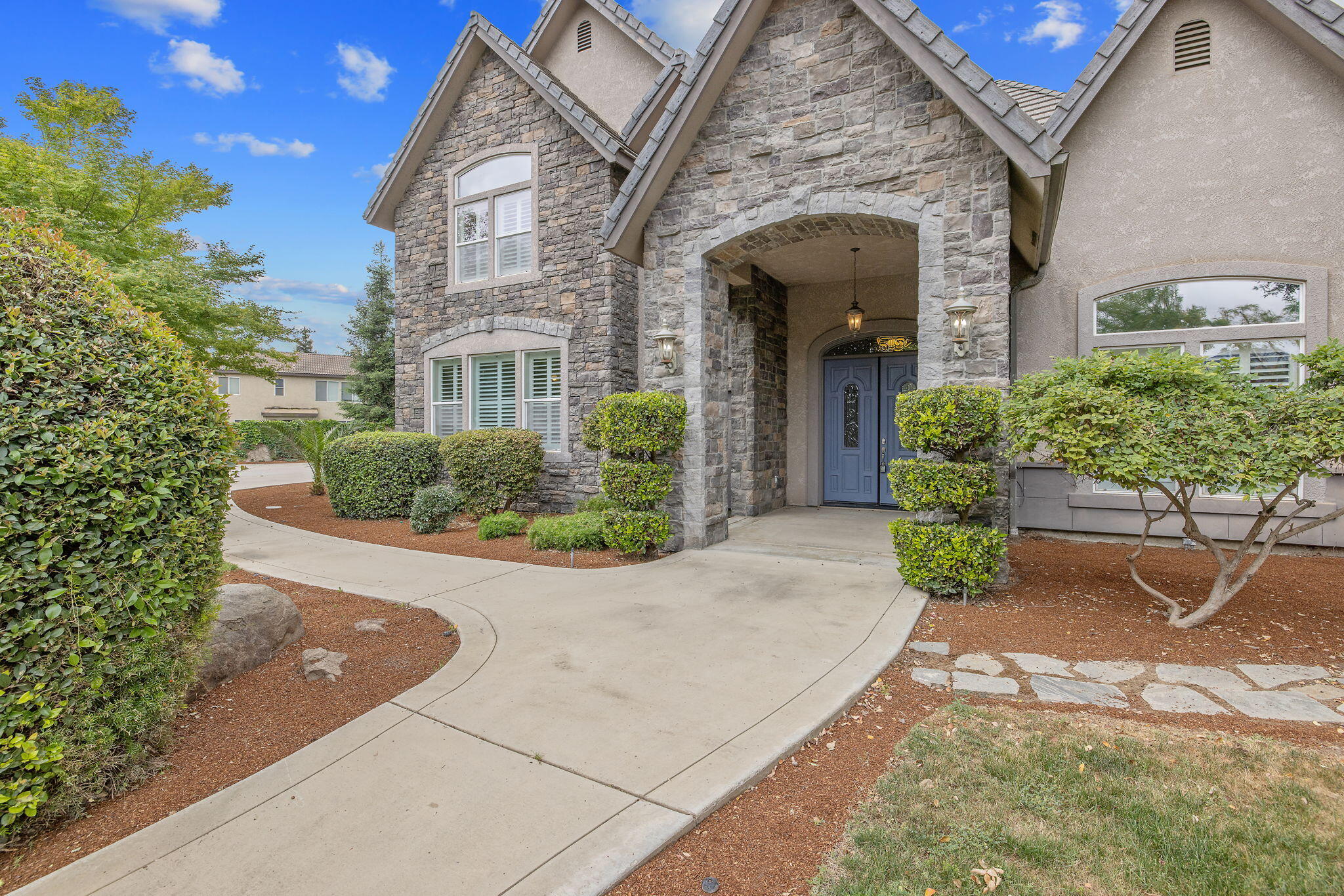 5640 W Delaware Ave, Visalia, CA 93291