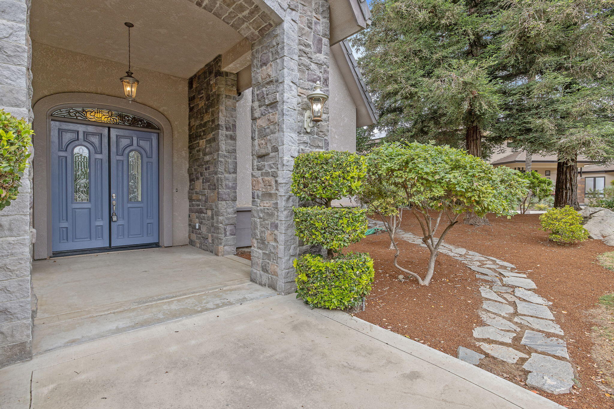 5640 W Delaware Ave, Visalia, CA 93291