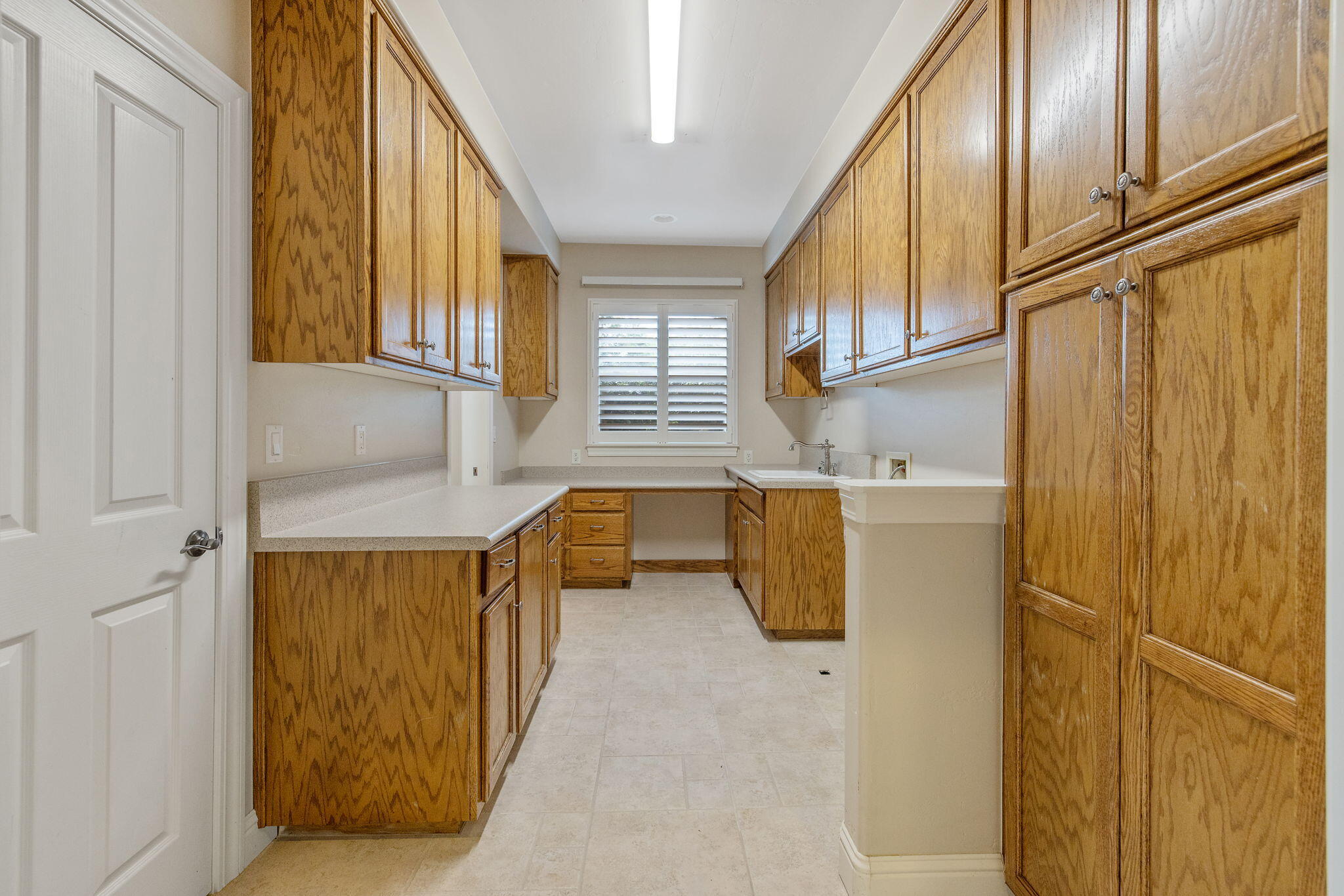 5640 W Delaware Ave, Visalia, CA 93291