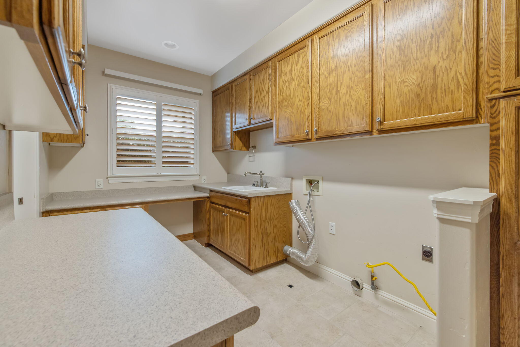 5640 W Delaware Ave, Visalia, CA 93291