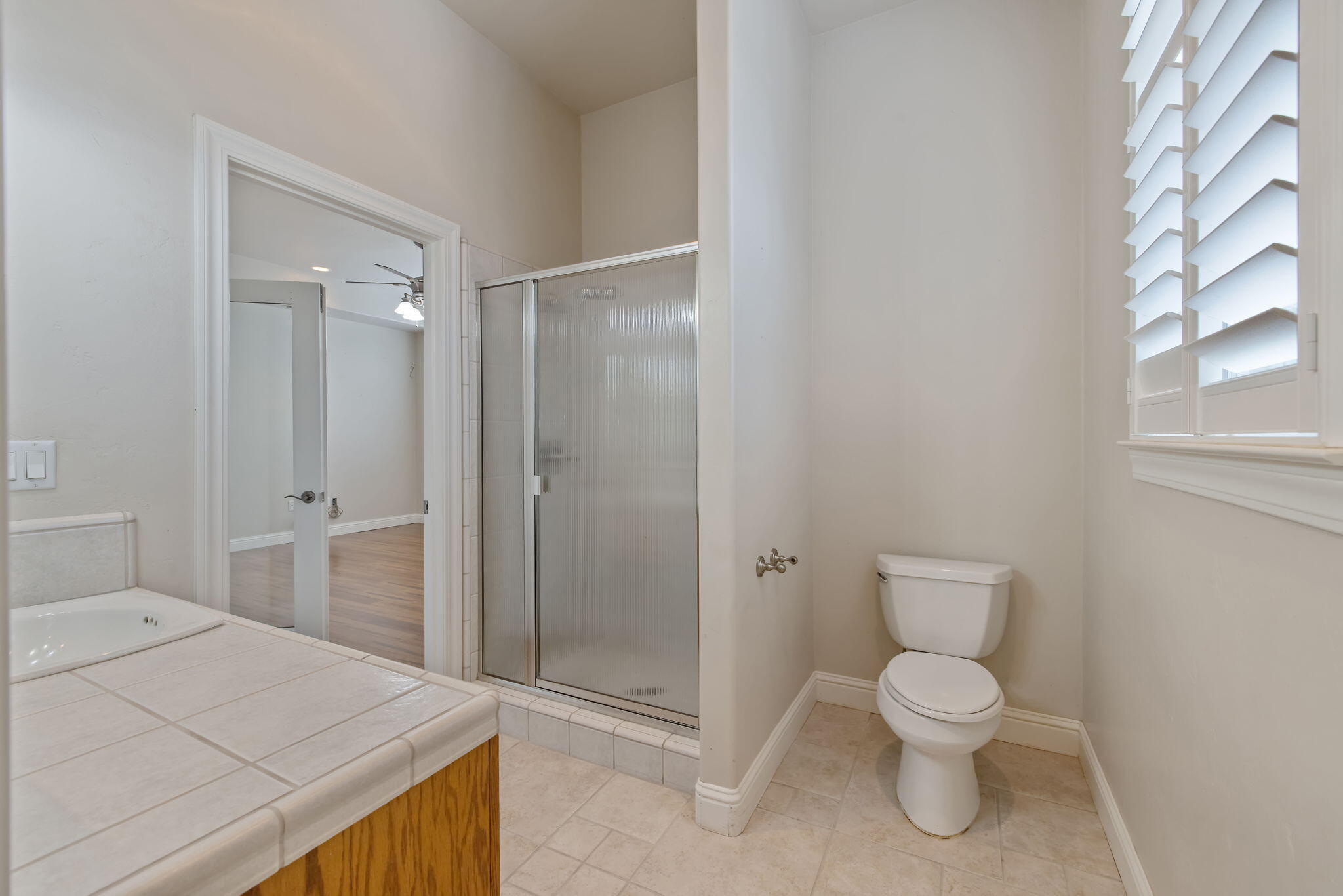 5640 W Delaware Ave, Visalia, CA 93291