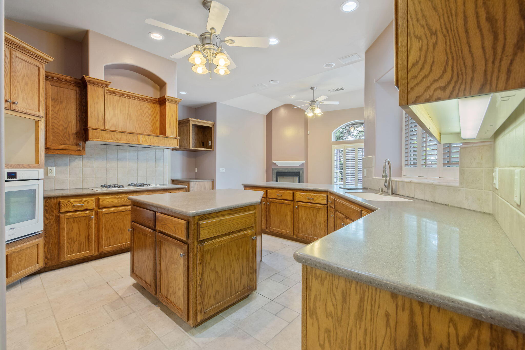 5640 W Delaware Ave, Visalia, CA 93291