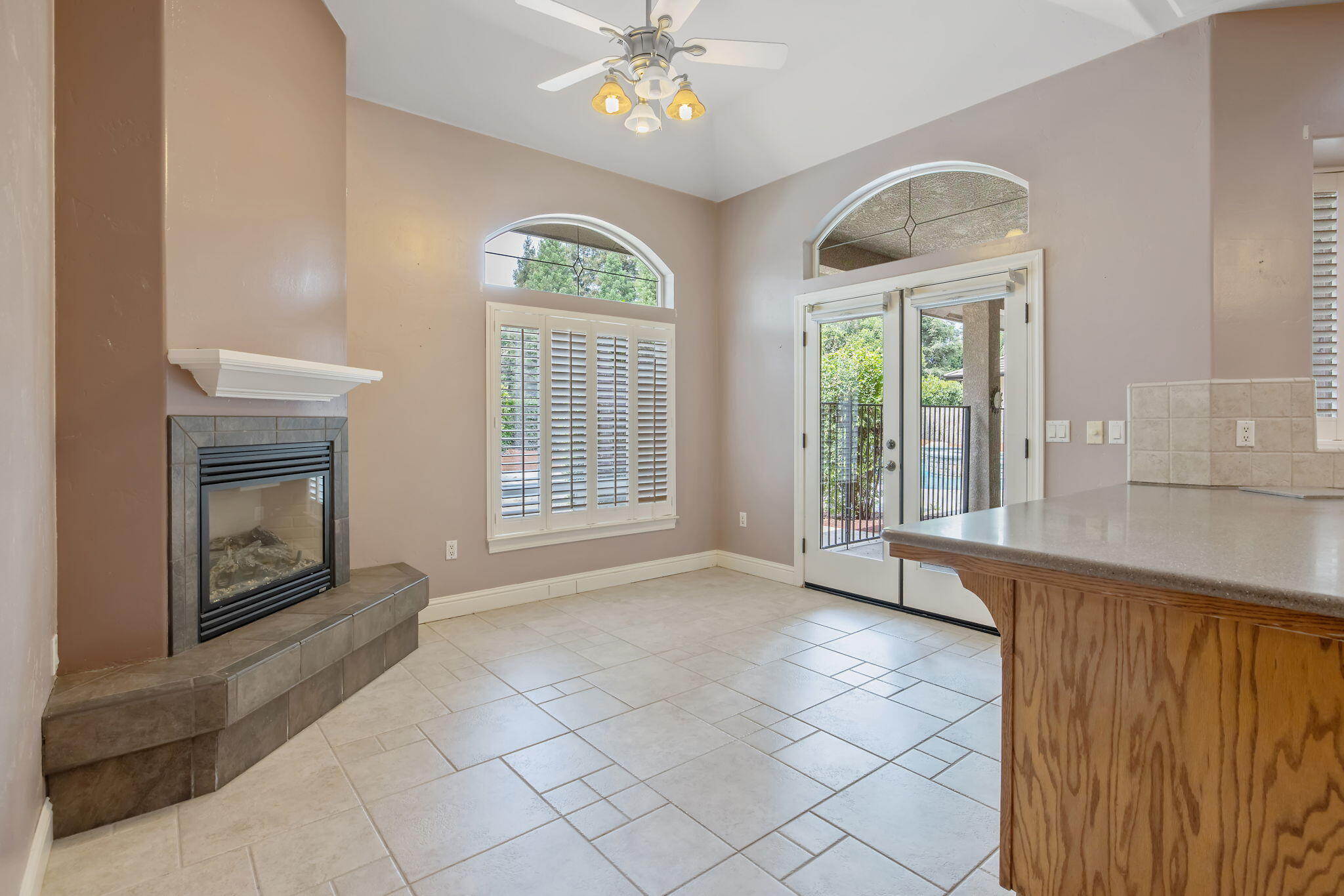 5640 W Delaware Ave, Visalia, CA 93291