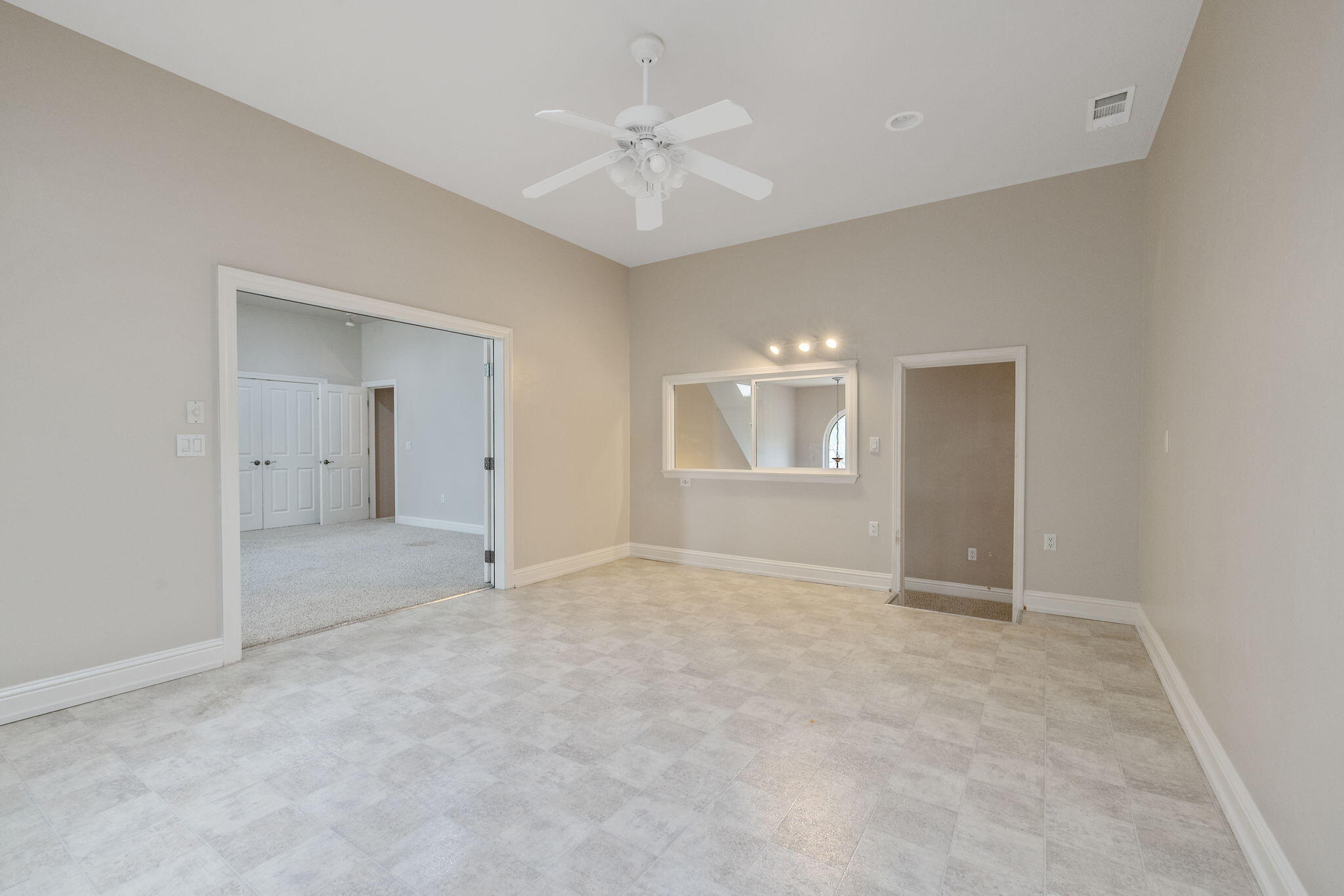 5640 W Delaware Ave, Visalia, CA 93291