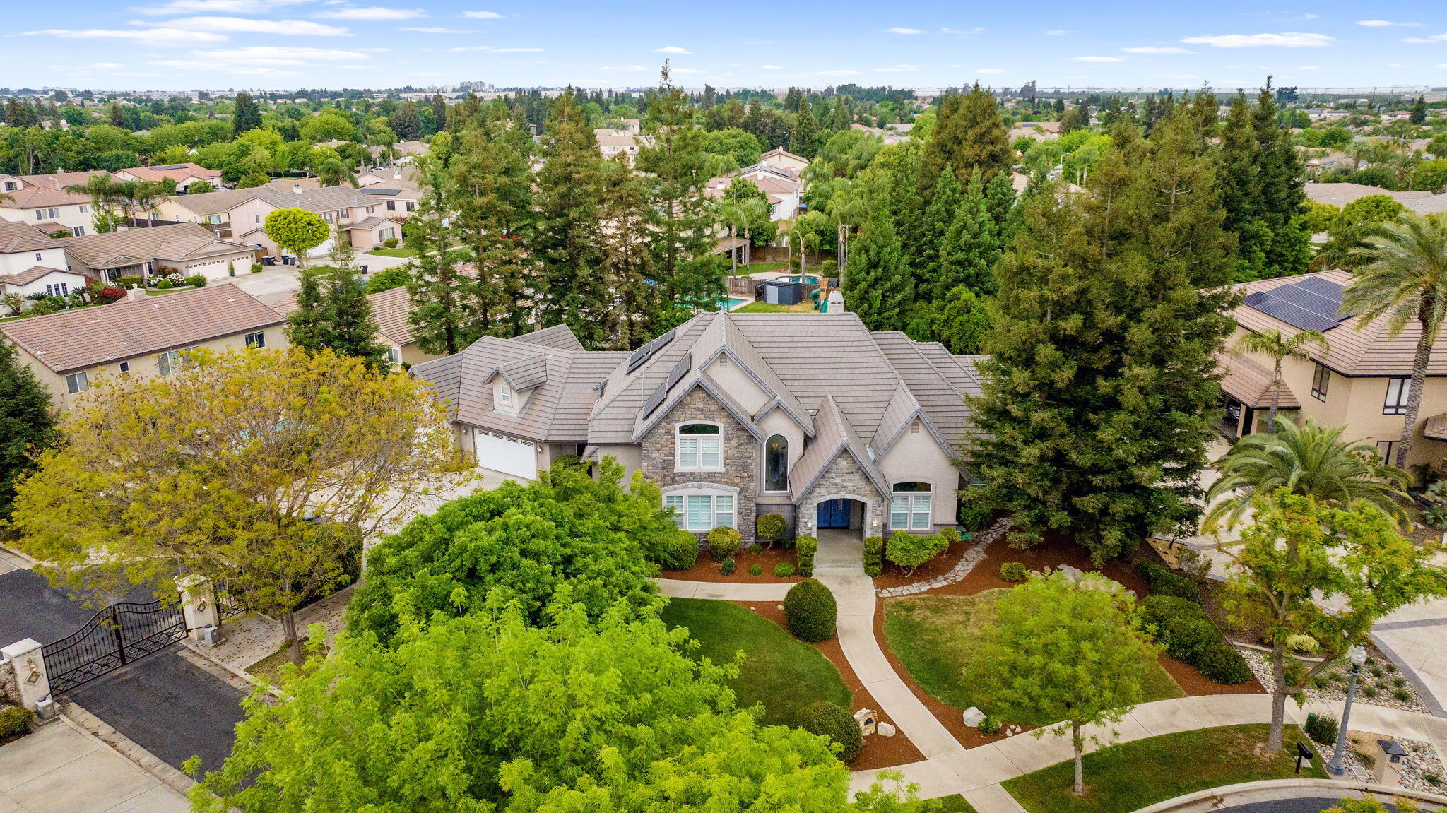 5640 W Delaware Ave, Visalia, CA 93291