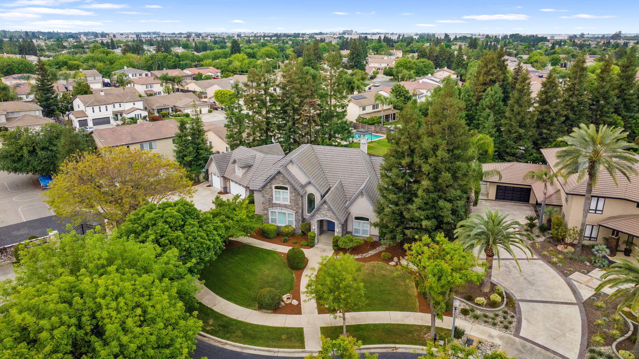 5640 W Delaware Ave, Visalia, CA 93291