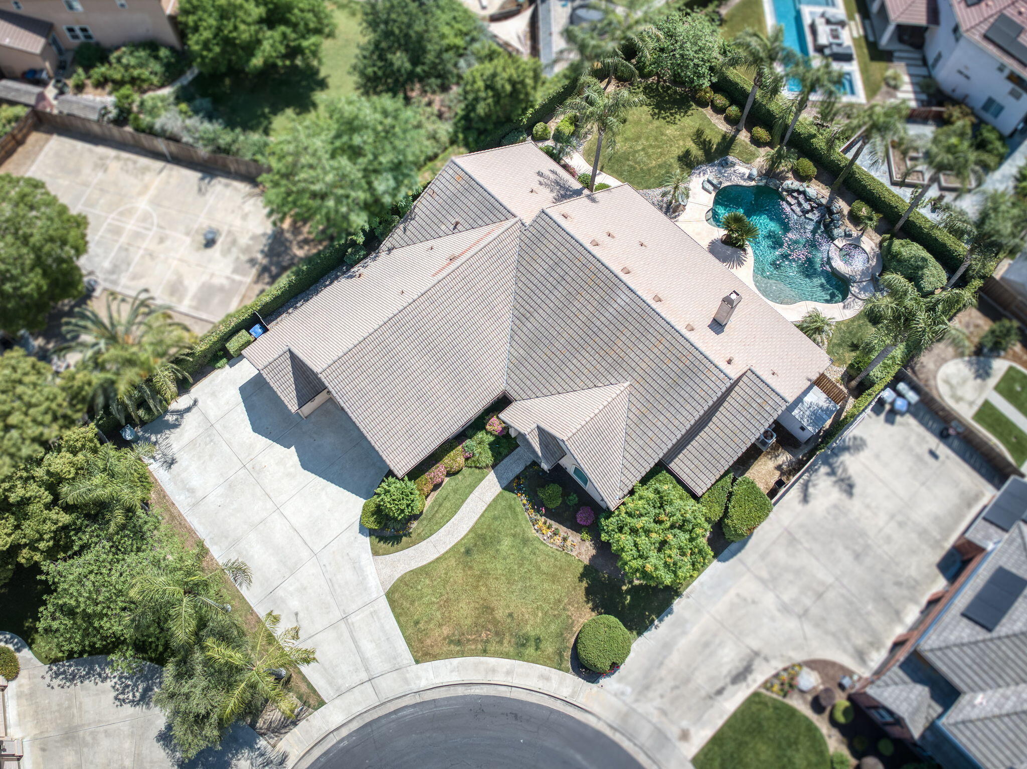 4907 W Lakewood Ct, Visalia, CA 93291