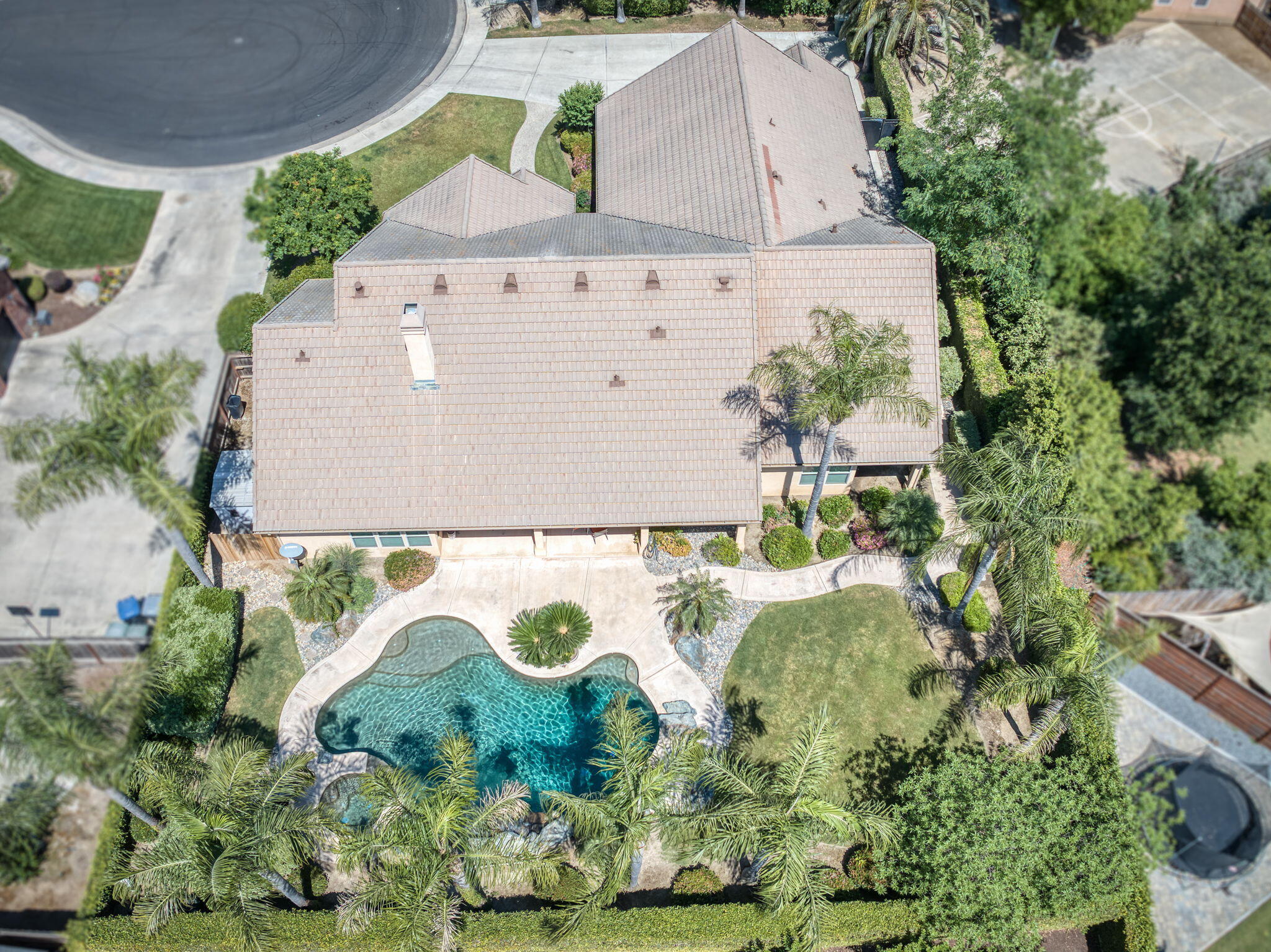 4907 W Lakewood Ct, Visalia, CA 93291