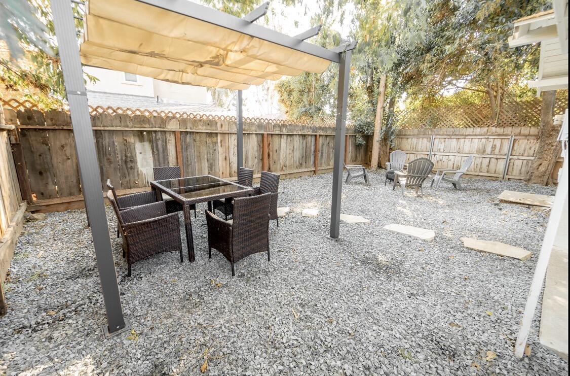 232 Ash St, Exeter, CA 93221