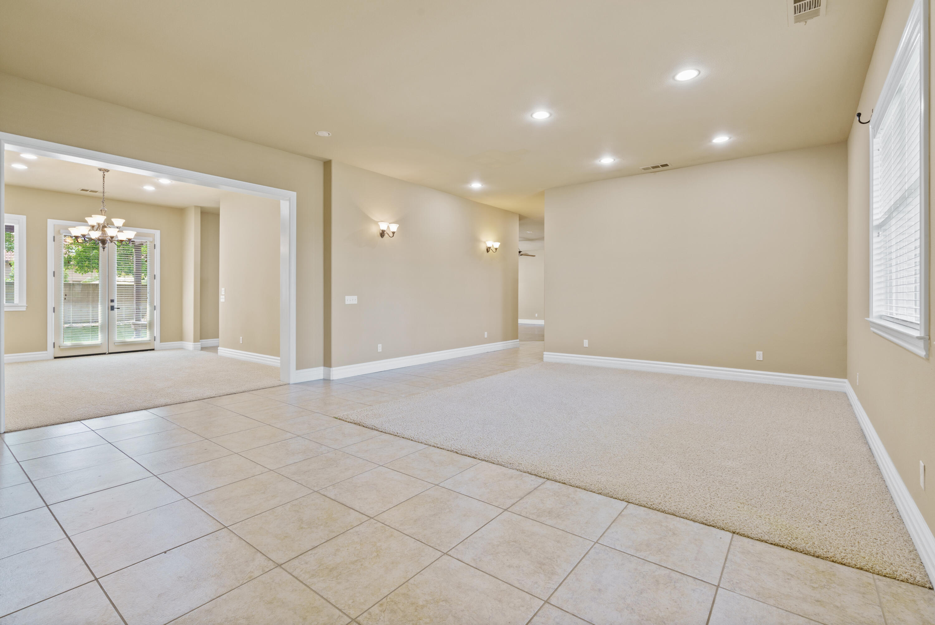 2615 N Linwood St, Visalia, CA 93291