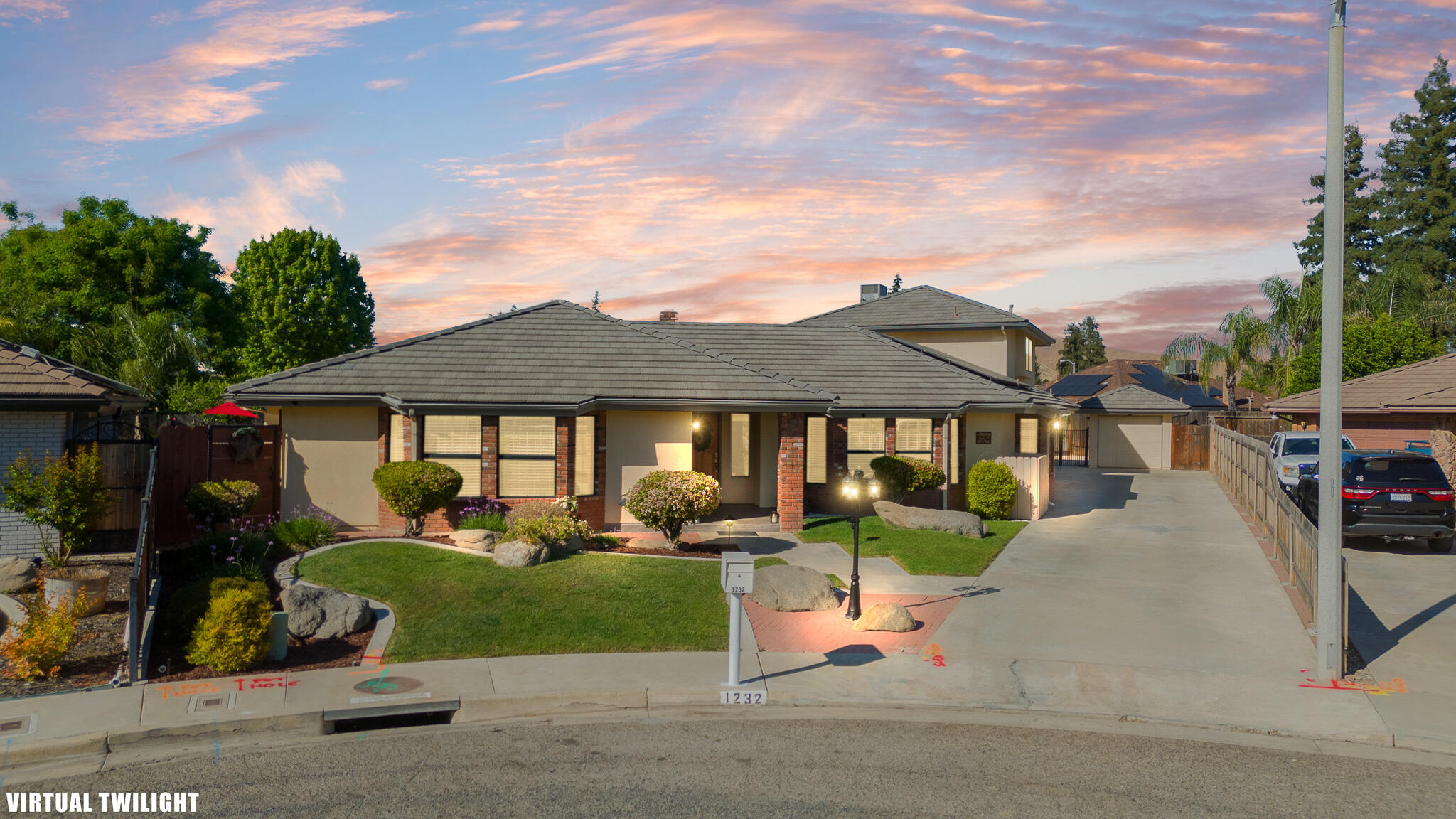 1232 N Lindale Way, Porterville, CA 93257