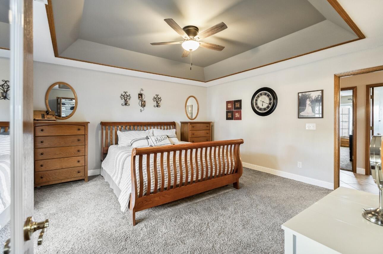 1232 N Lindale Way, Porterville, CA 93257