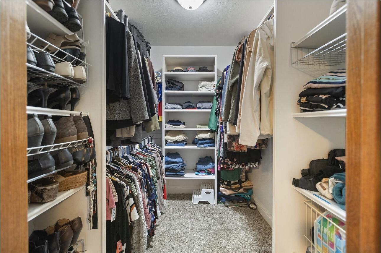 1232 N Lindale Way, Porterville, CA 93257