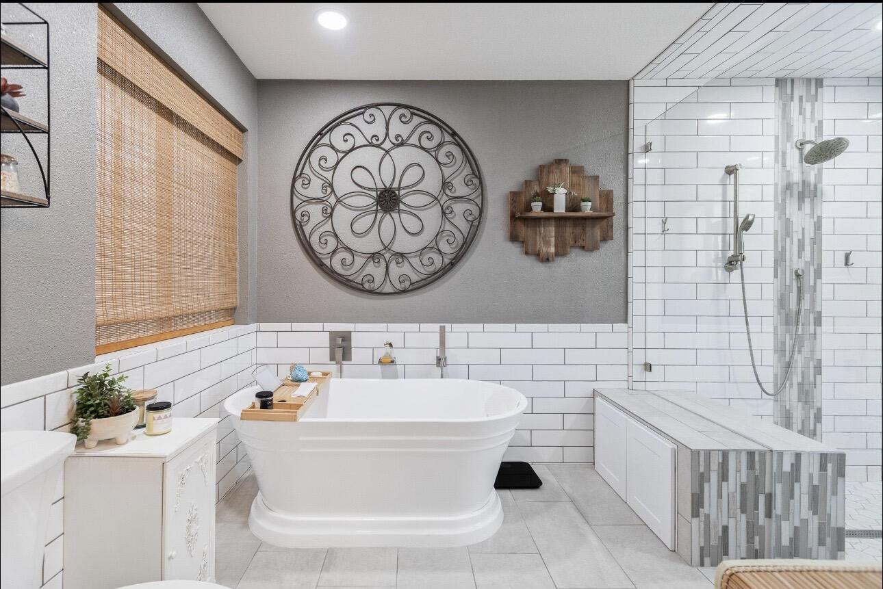 1232 N Lindale Way, Porterville, CA 93257