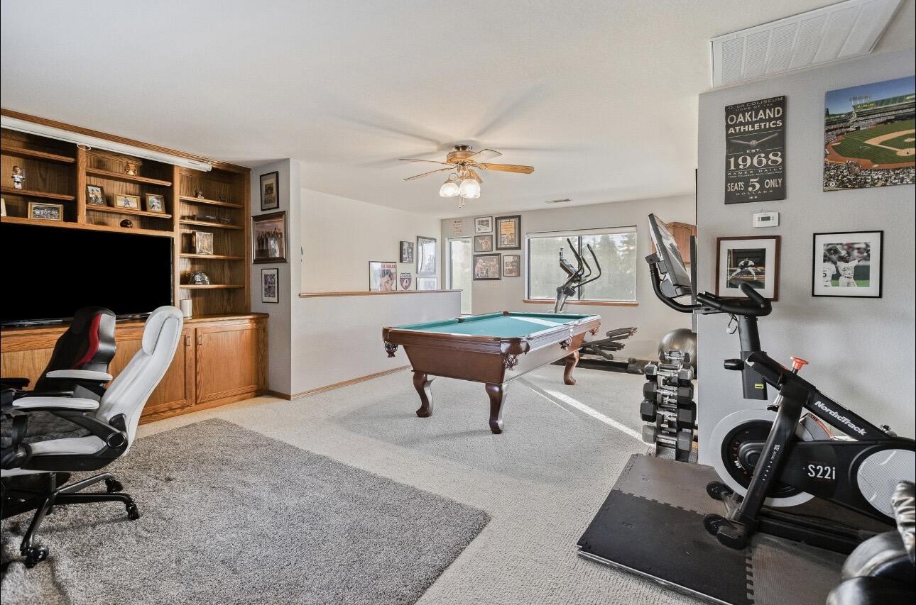 1232 N Lindale Way, Porterville, CA 93257