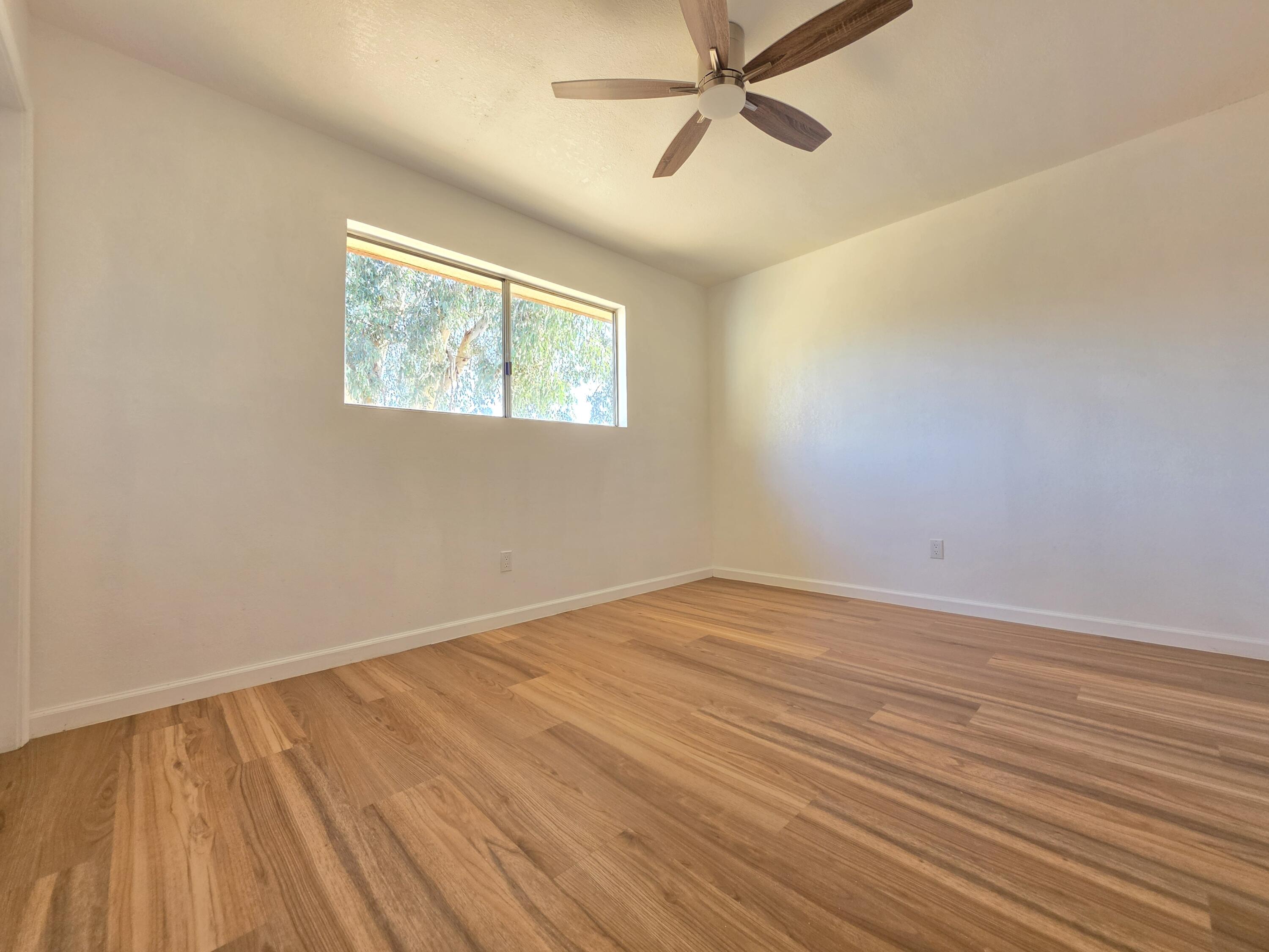 1324 Hume Dr, Sanger, CA 93657