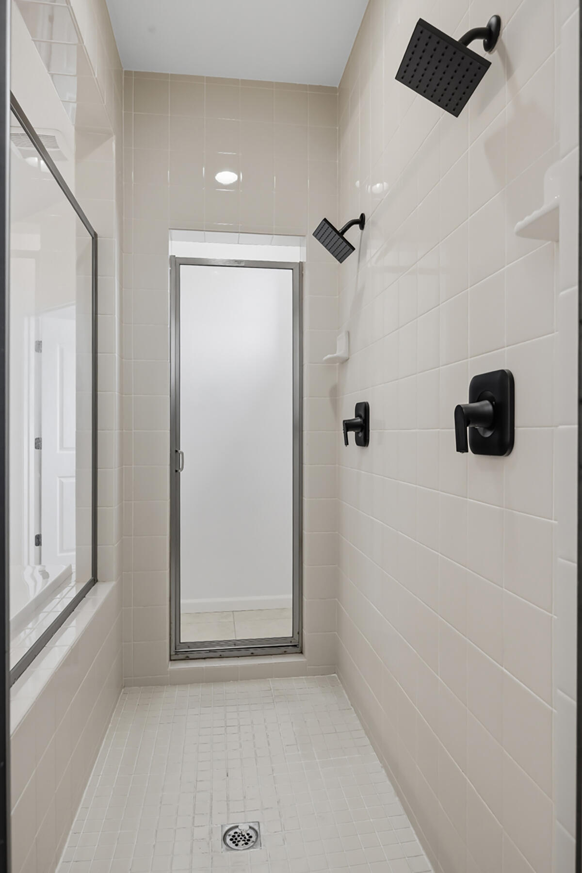 2536 W Stewart Ave, Visalia, CA 93291