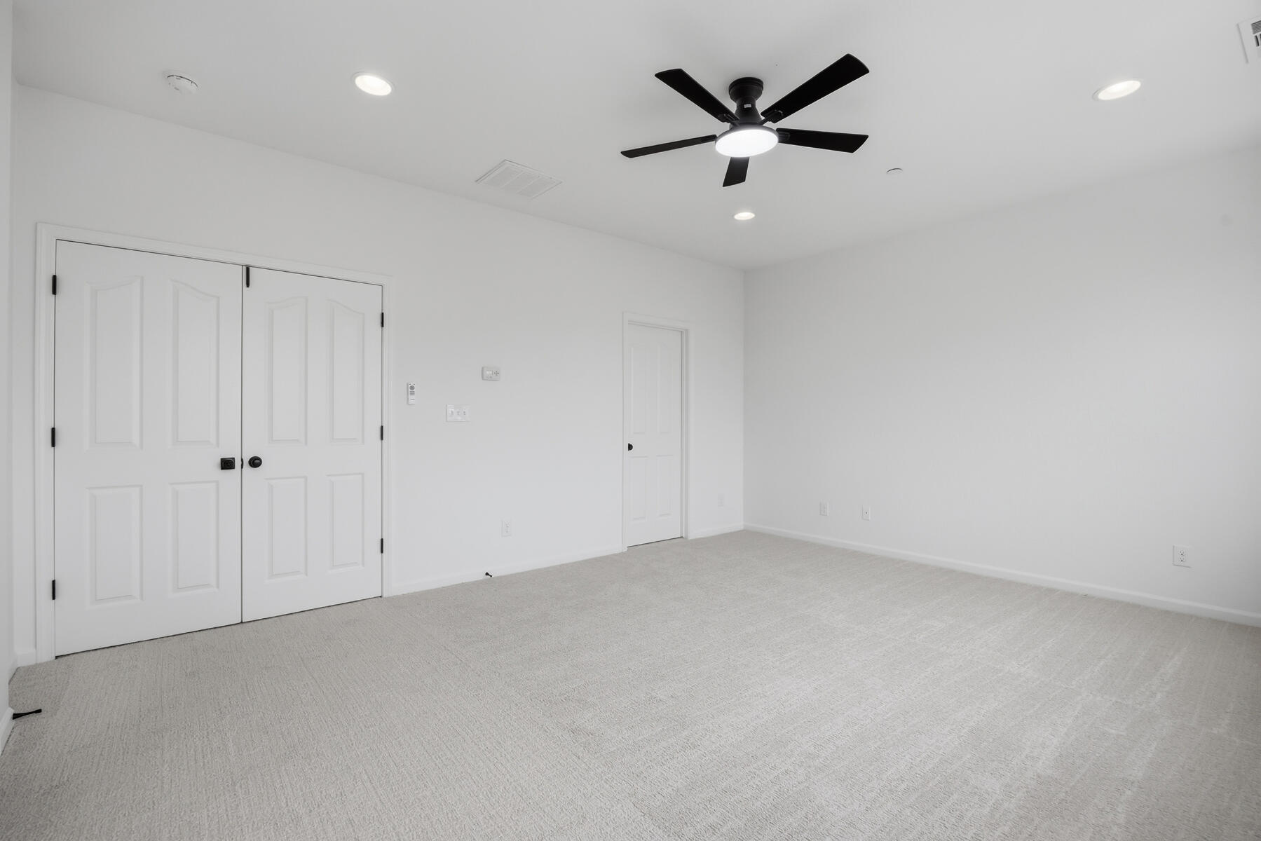 2536 W Stewart Ave, Visalia, CA 93291