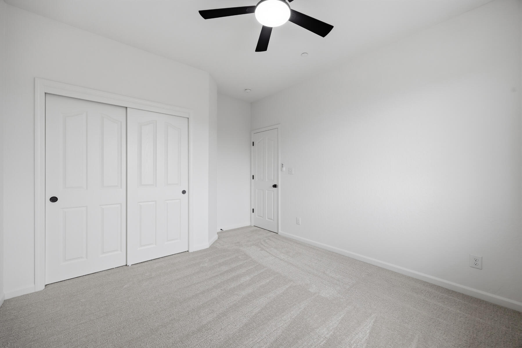 2536 W Stewart Ave, Visalia, CA 93291