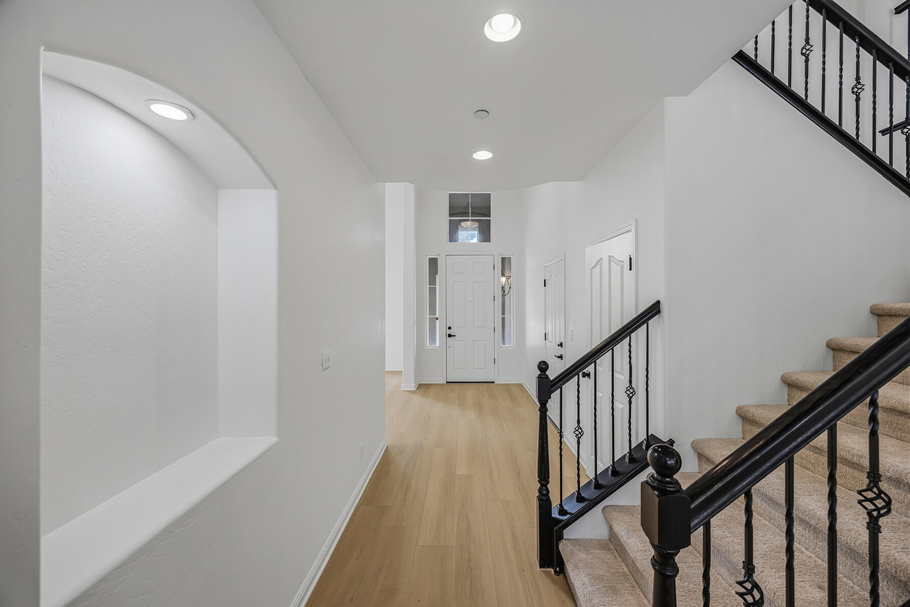 2536 W Stewart Ave, Visalia, CA 93291