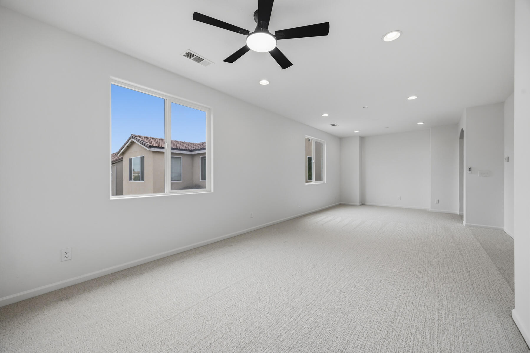 2536 W Stewart Ave, Visalia, CA 93291