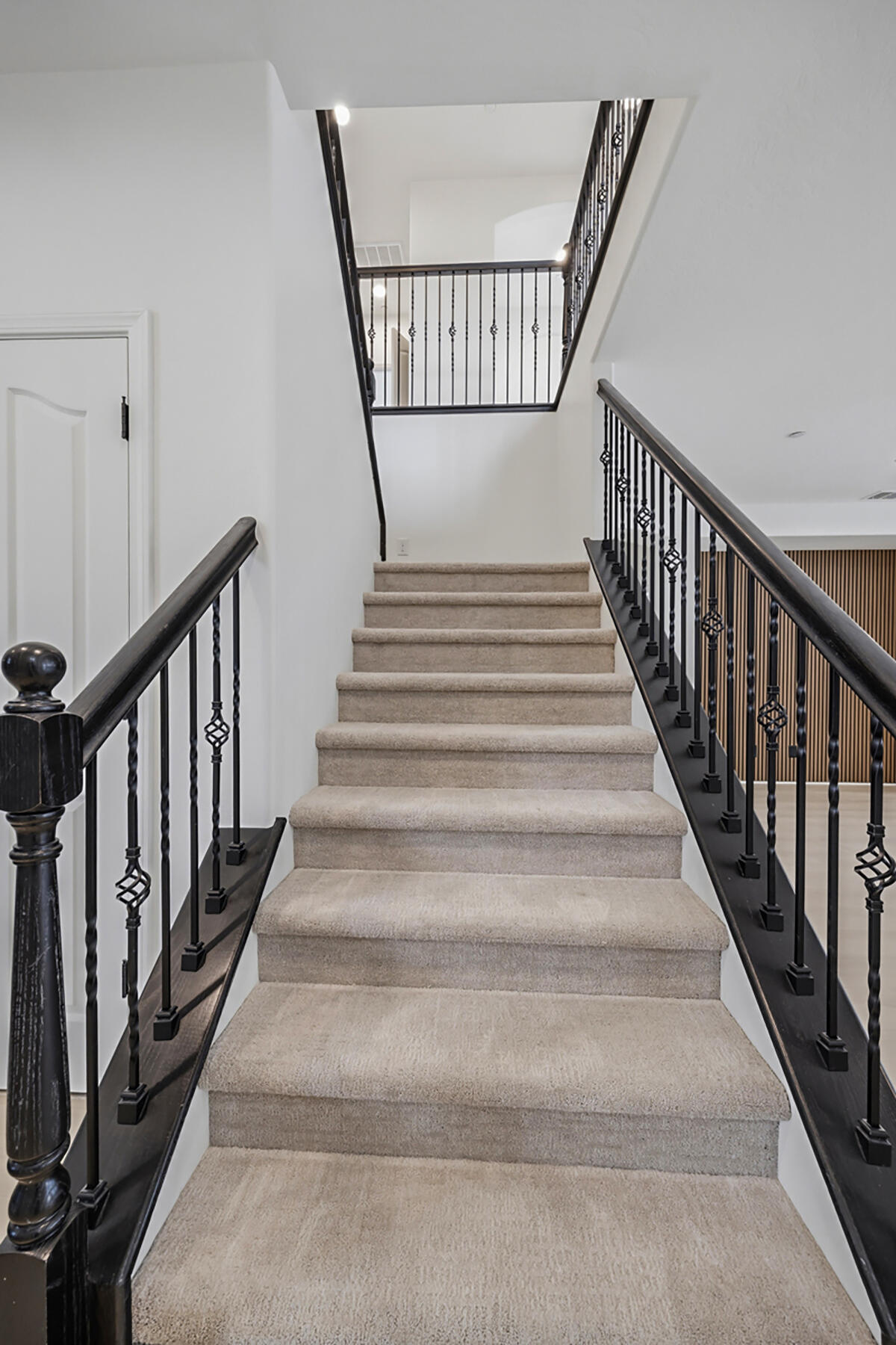 2536 W Stewart Ave, Visalia, CA 93291