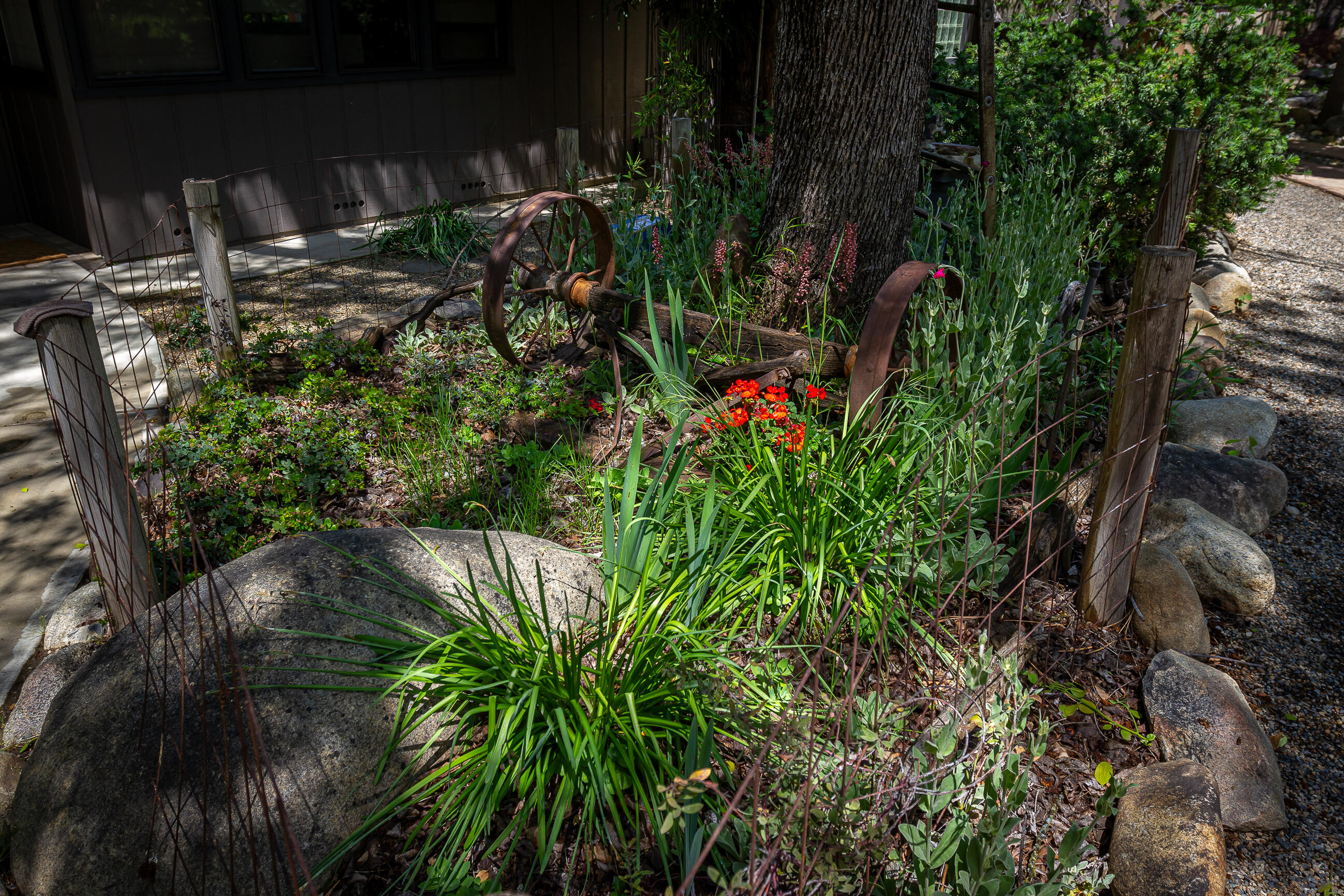 43195 S Fork Dr, Three Rivers, CA 93271